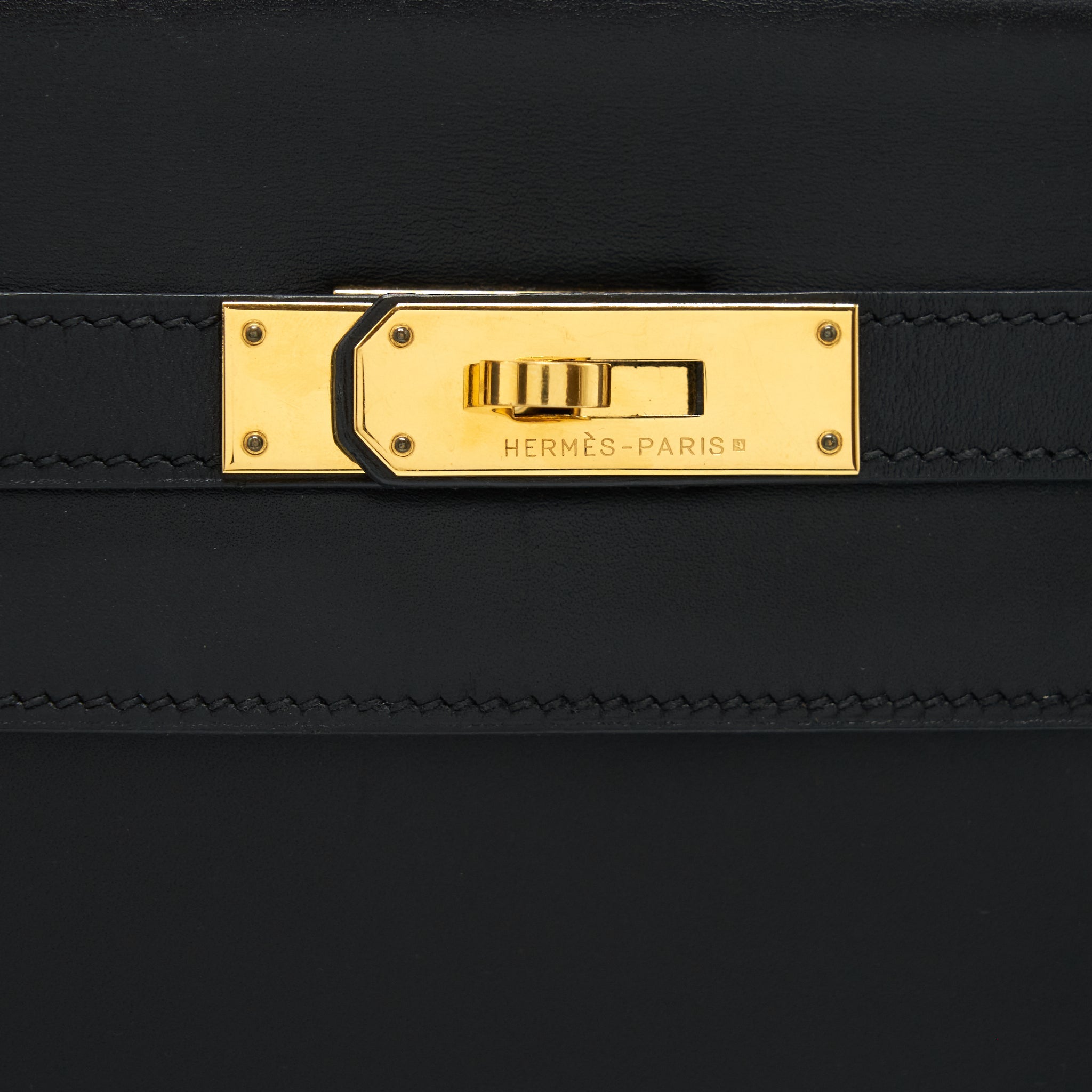 HERMES KELLY 32 BOX LEATHER BLACK GHW