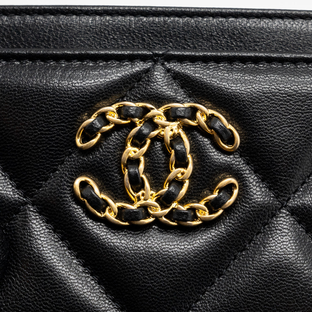 CHANEL 19 CARDHOLDER LAMBSKIN BLACK GHW