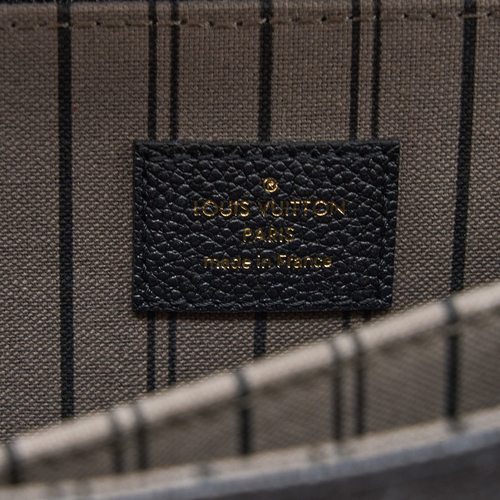 LOUIS VUITTON POCHETTE METIS MONOGRAM EMPREINTE BLACK GHW (NEW VERSION)