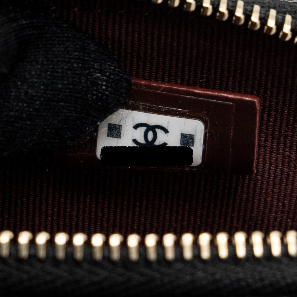 CHANEL SQUARE ZIPPER POUCH CARD HOLDER CAVIAR BLACK LGHW (MICROCHIP)