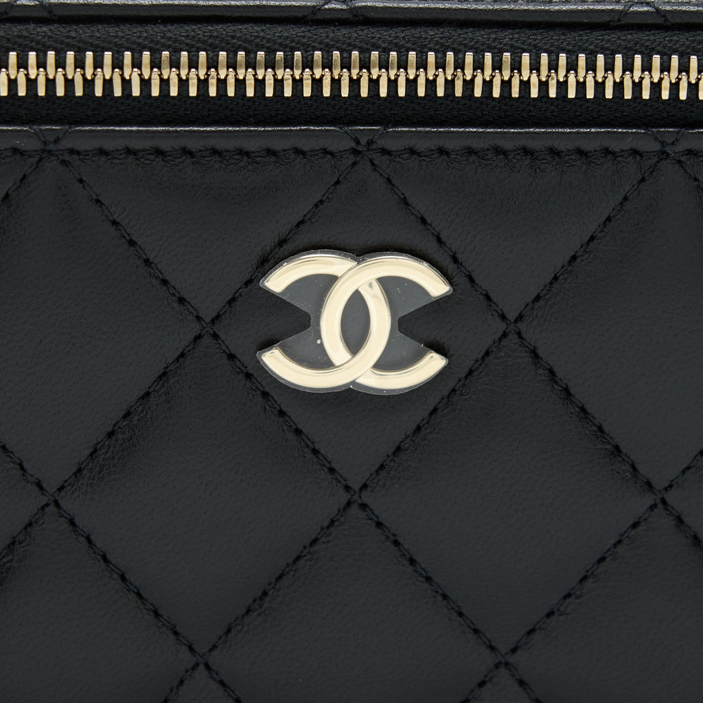 CHANEL 22A MINI TOP HANDLE LONG VANITY WITH CHAIN LAMBSKIN BLACK LGHW (MICROCHIP)