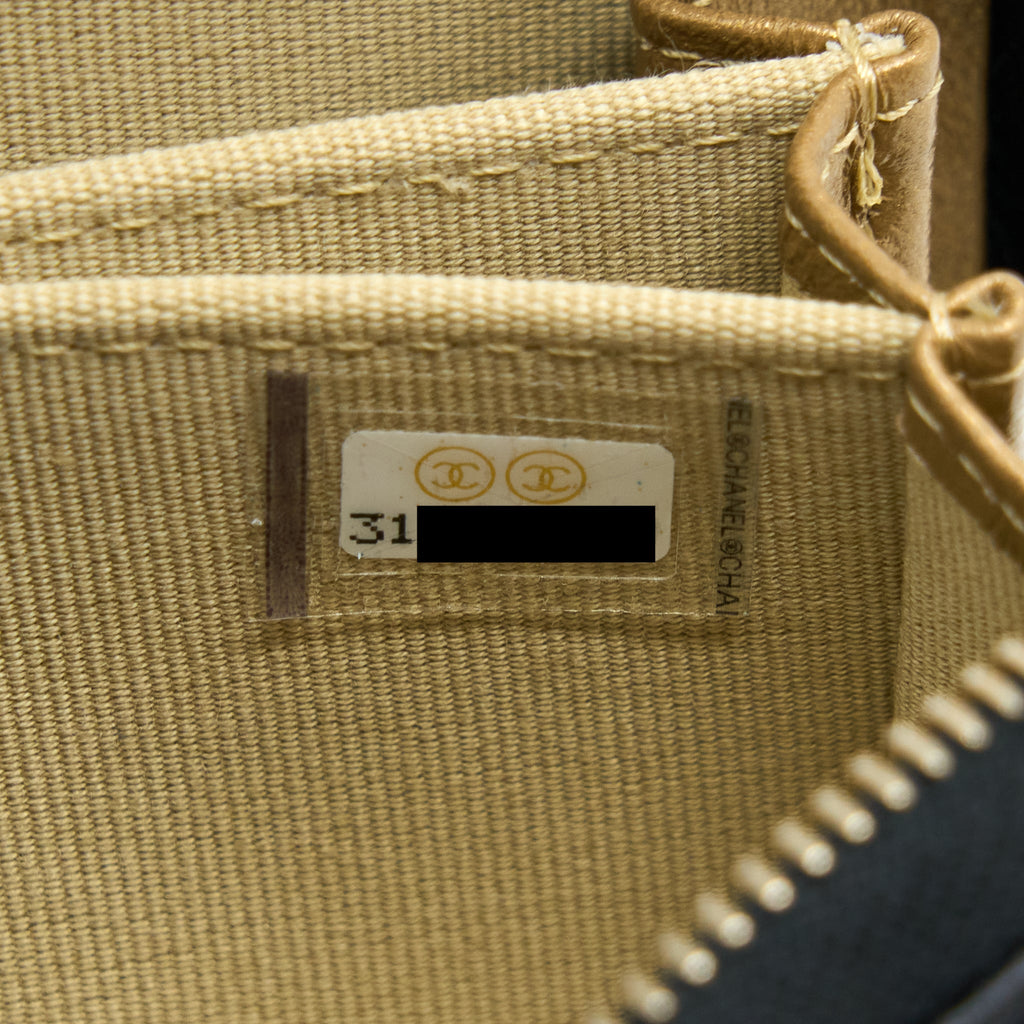 CHANEL 22C PEARL CRUSH CARD HOLDER WITH CHAIN LAMBSKIN BLACK GHW