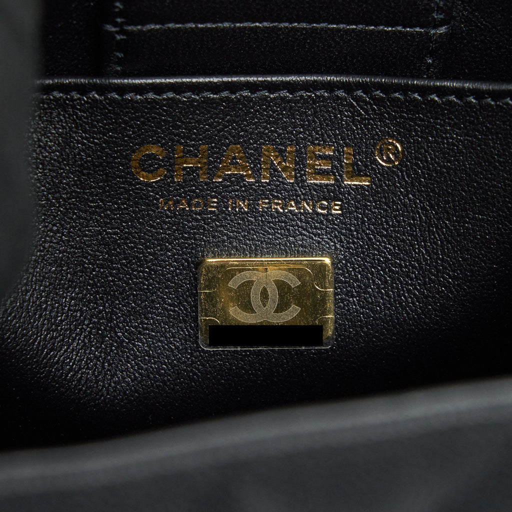 CHANEL 22S BUCKET BAG CAVIAR BLACK LGHW (MICROCHIP)