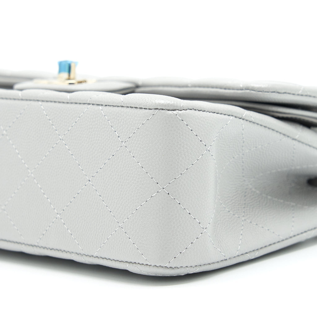 CHANEL 21A SMALL CLASSIC DOUBLE FLAP BAG CAVIAR NC634 LIGHT GREY LGHW