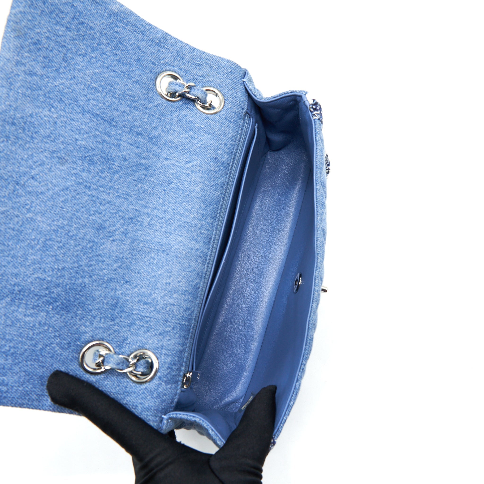 CHANEL CLASSIC FLAP MEDIUM DENIM SHW