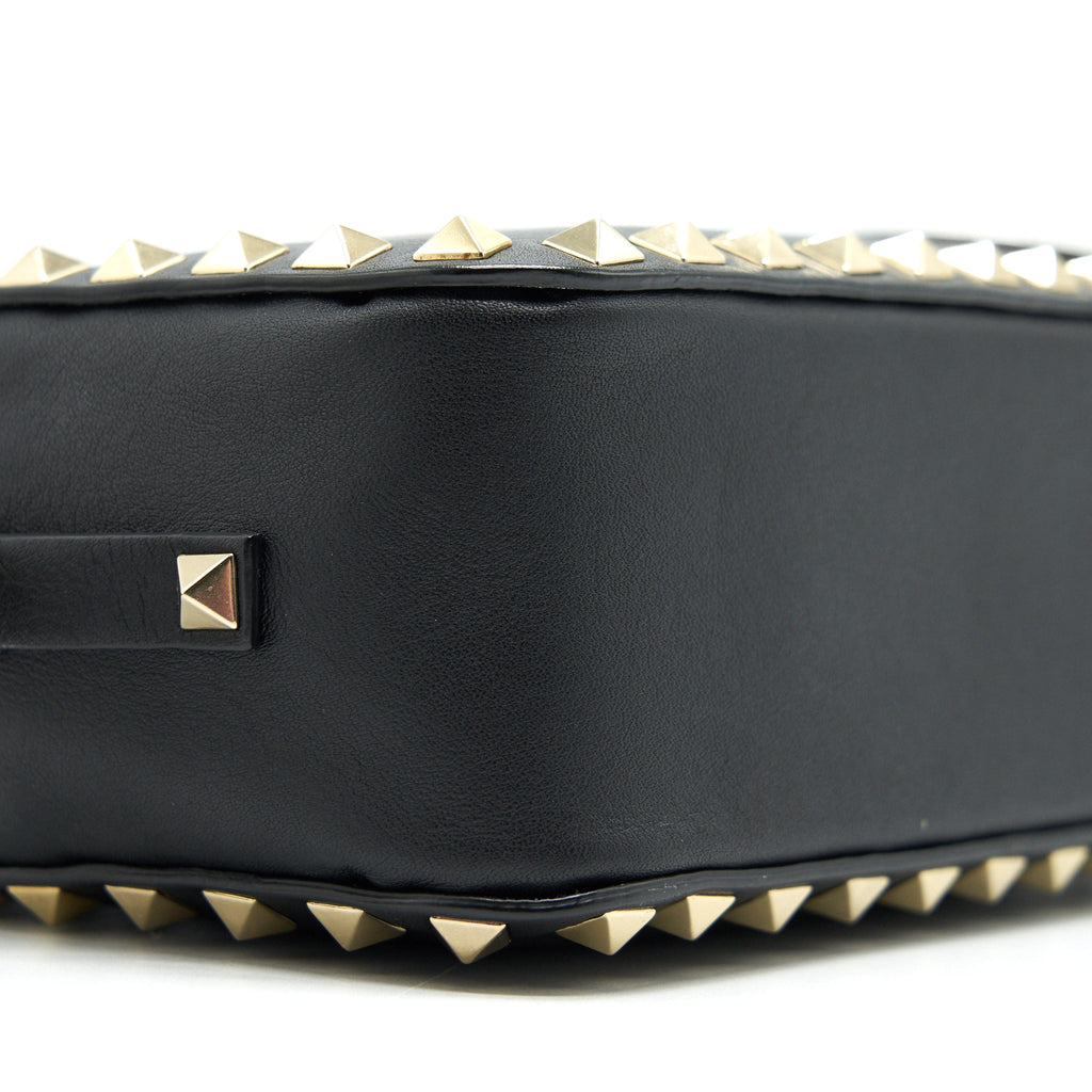 VALENTINO ROCKSTUD CROSSBODY CAMERA BAG BLACK