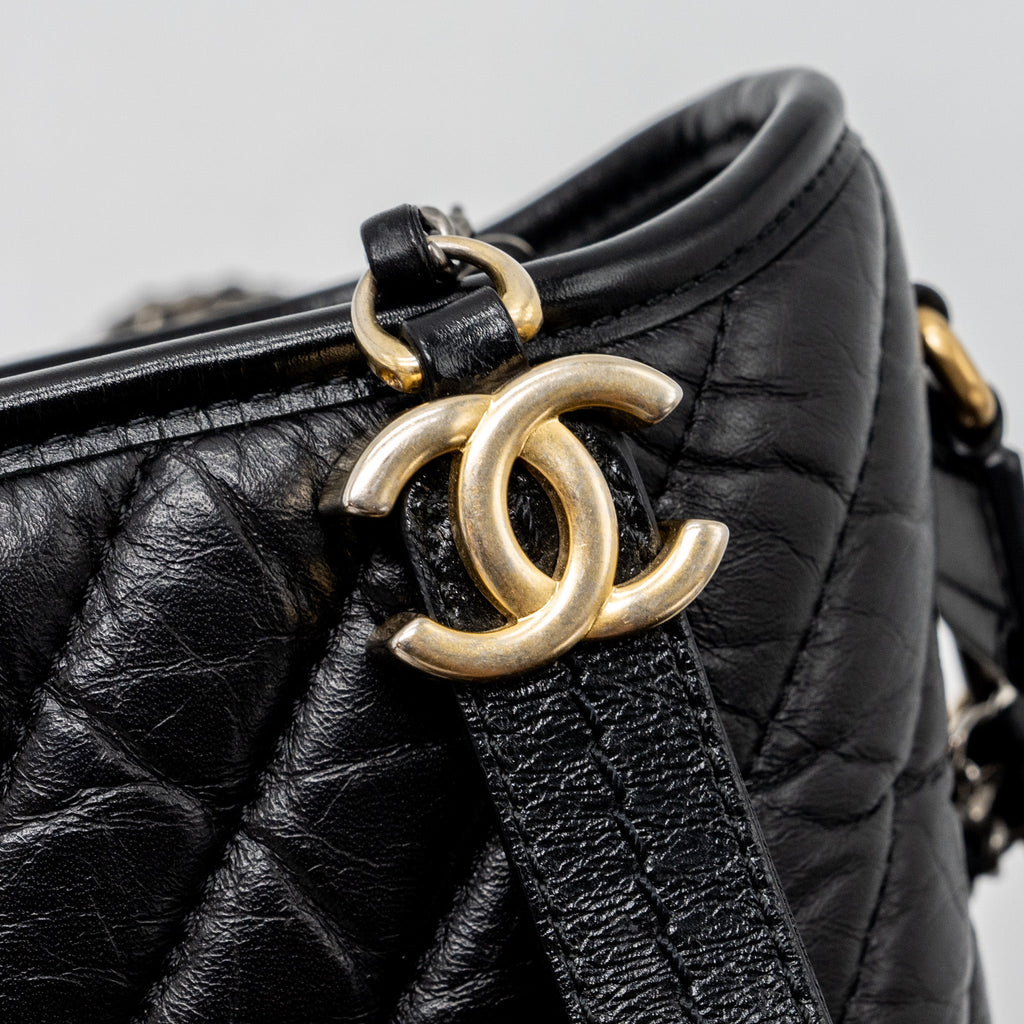 CHANEL SMALL GABRIELLE HOBO BAG CHEVRON AGED CALFSKIN BLACK MULTICOLOUR HARDWARE