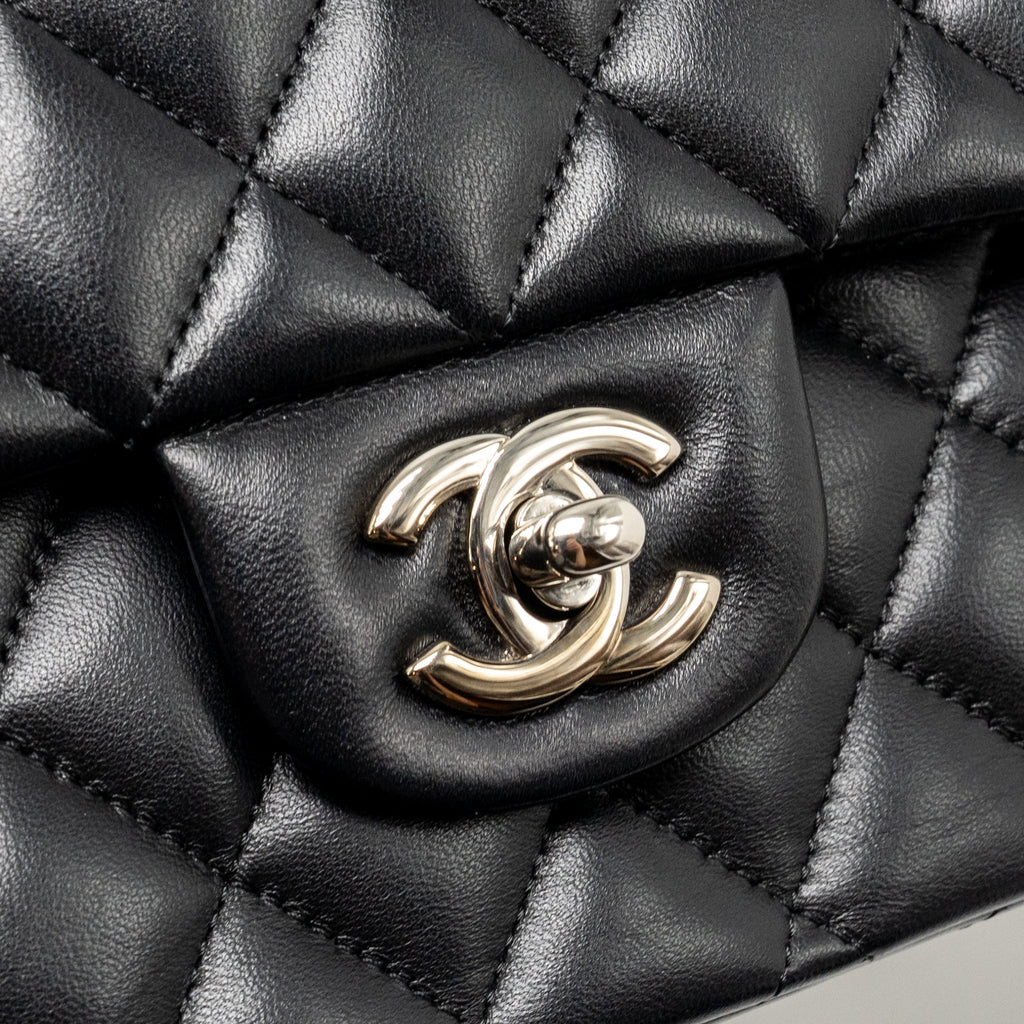 CHANEL MEDIUM CLASSIC DOUBLE FLAP BAG LAMBSKIN BLACK SHW