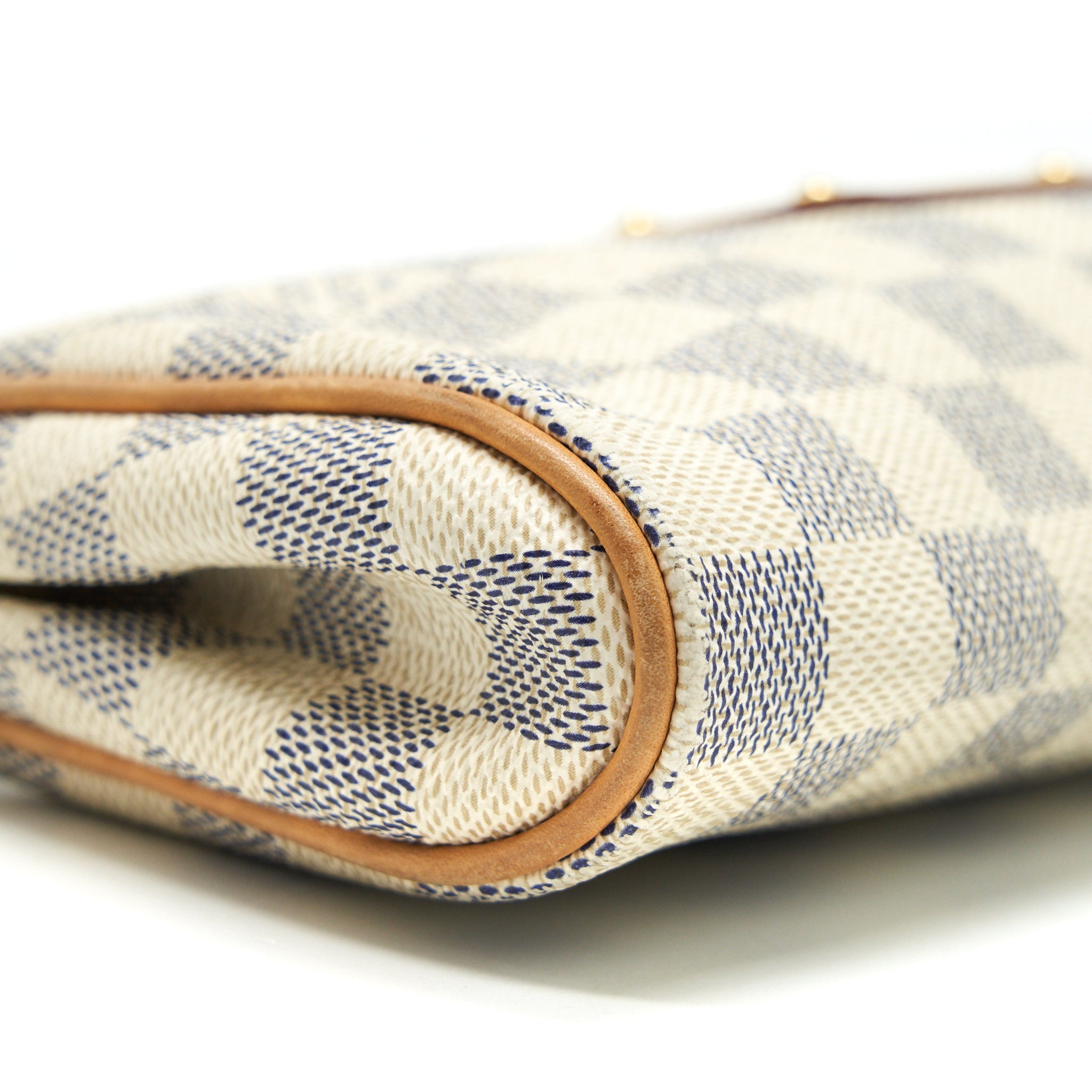 LOUIS VUITTON EVA CROSSBODY BAG IN DAMIER AZUR