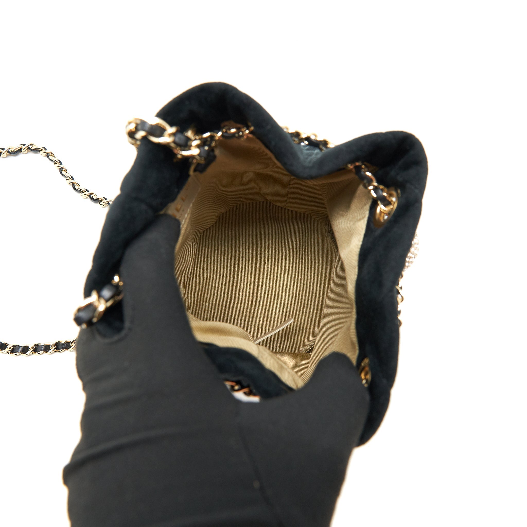 CHANEL PEARL CRUSH ON CHAIN MINI BUCKET VELVET BLACK LGHW