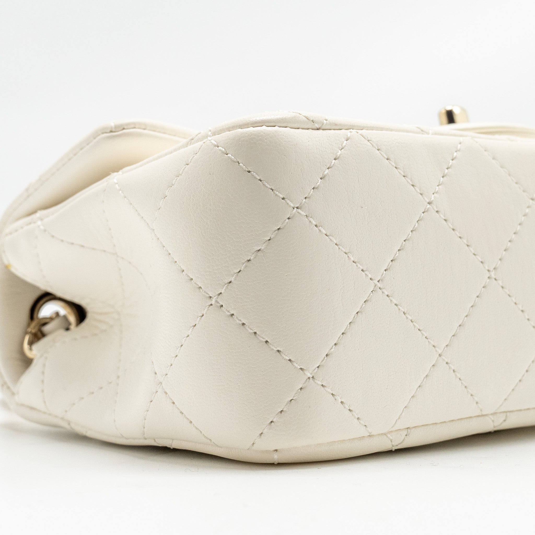 CHANEL 23C PEARL CRUSH MINI RECTANGULAR FLAP BAG LAMBSKIN WHITE LGHW (MICROCHIP)