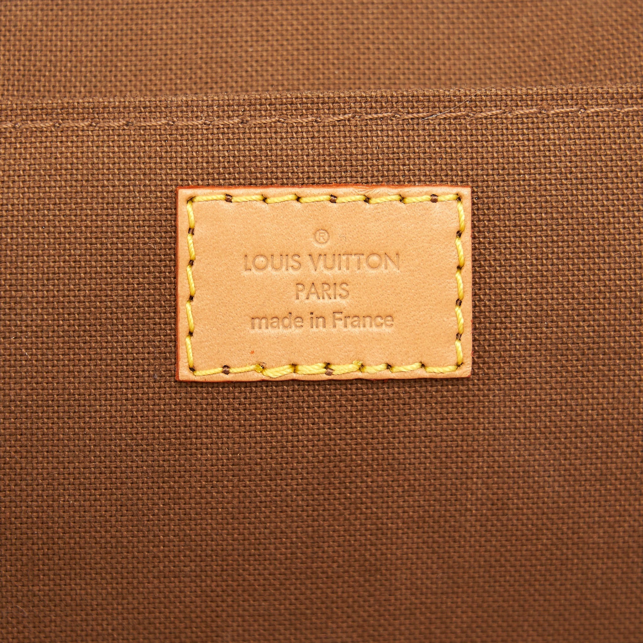 LOUIS VUITTON PETIT SAC PLAT MONOGRAM CANVAS