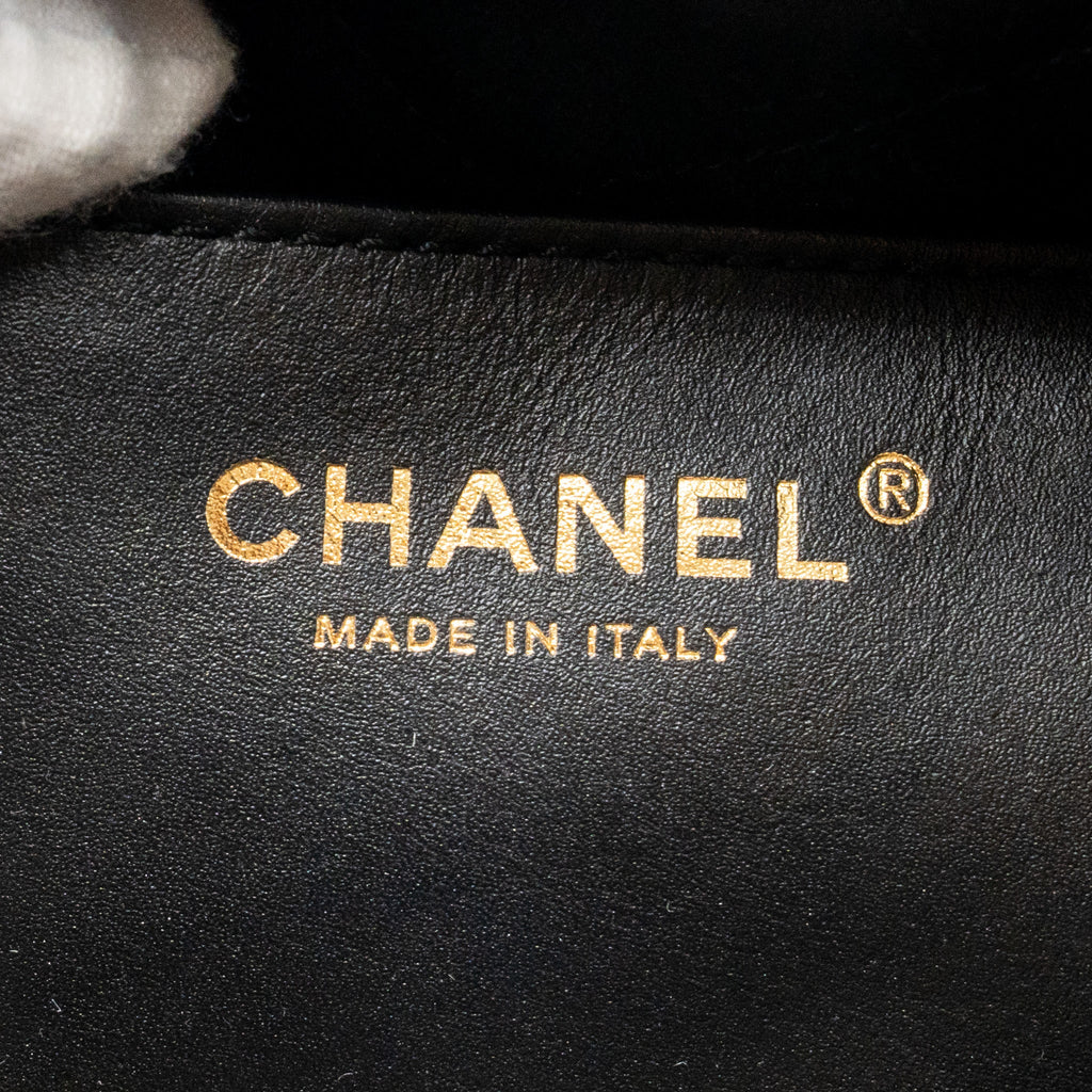 CHANEL MINI 22 BAG CALFSKIN BLACK GHW (MICROCHIP)