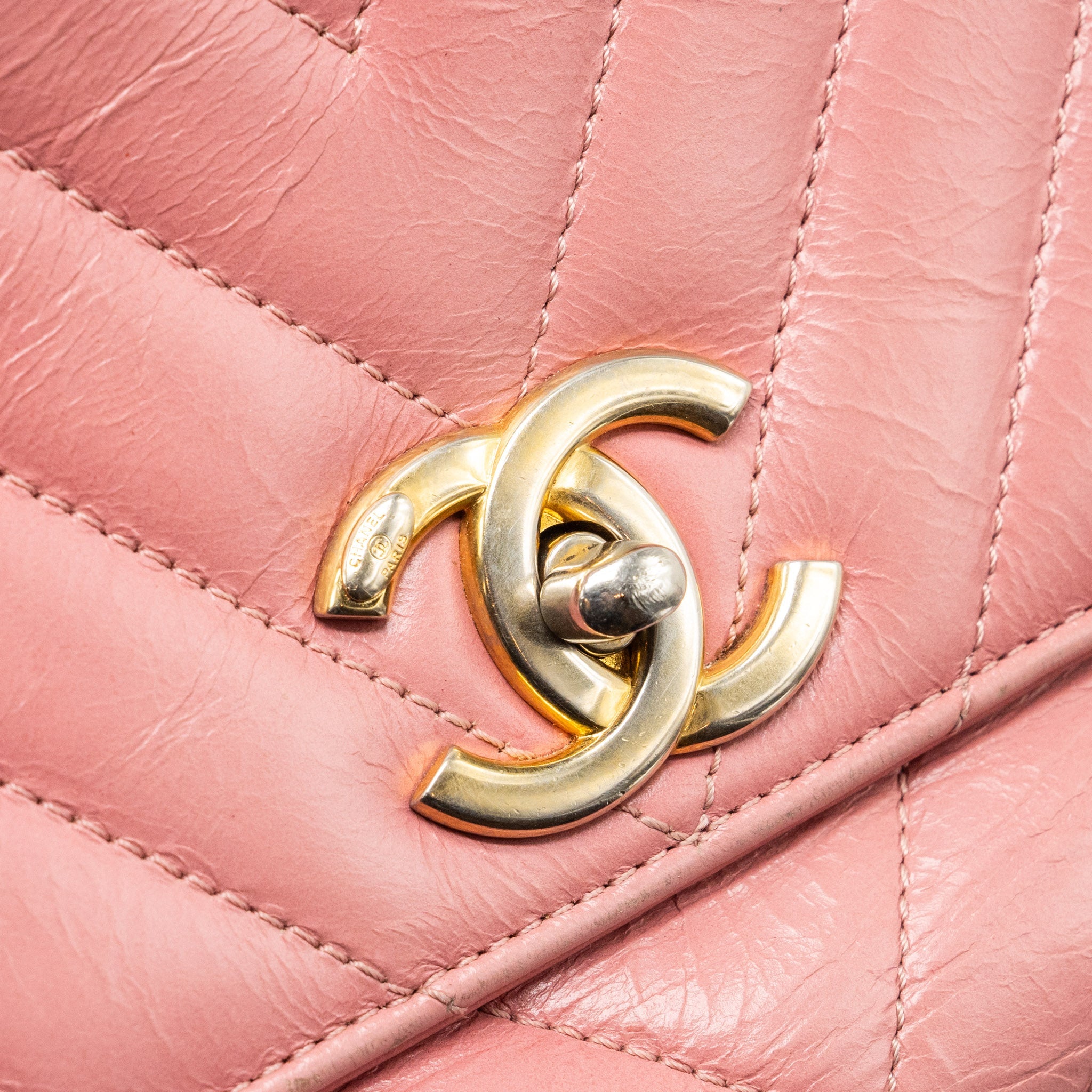 CHANEL MEDIUM COCO HANDLE CALFSKIN / LIZARD HANDLE PINK GHW