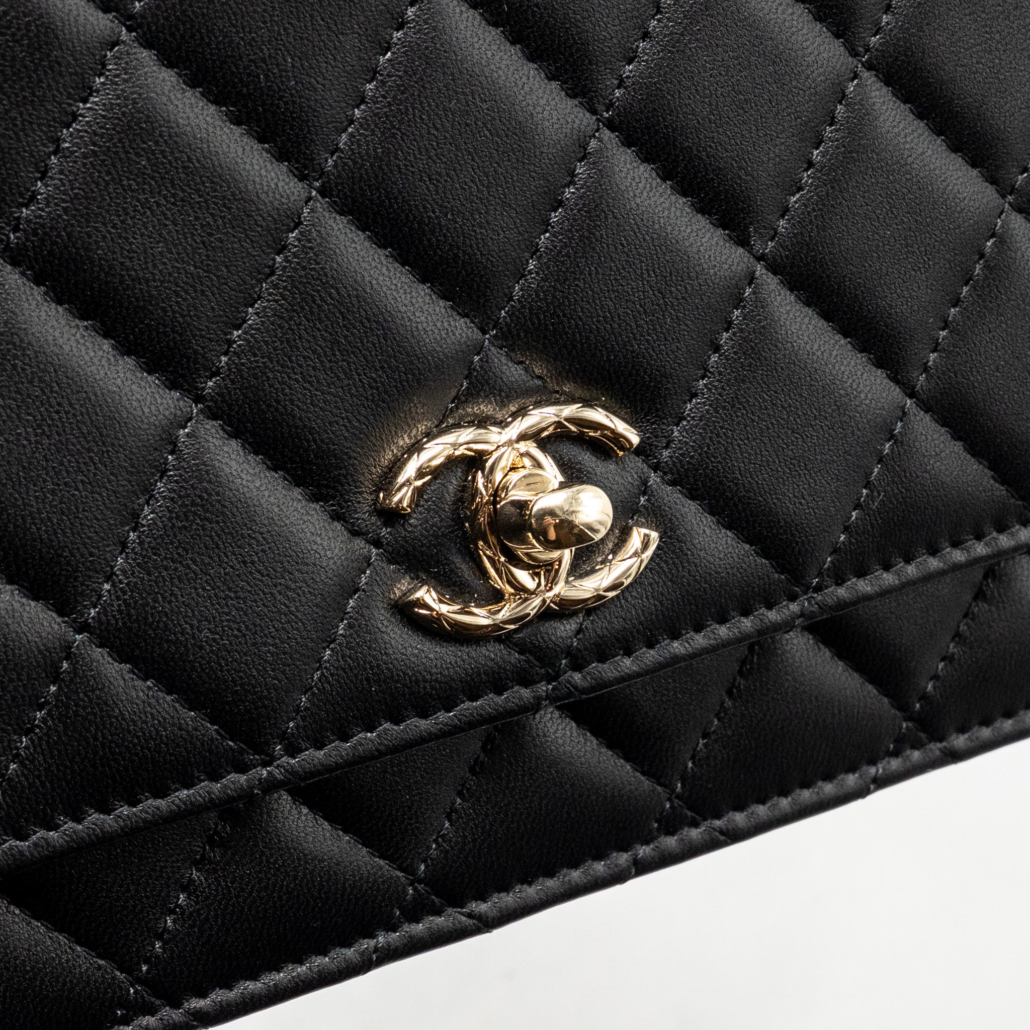 CHANEL TRENDY CC WALLET ON CHAIN LAMBSKIN BLACK LGHW (MICROCHIP)