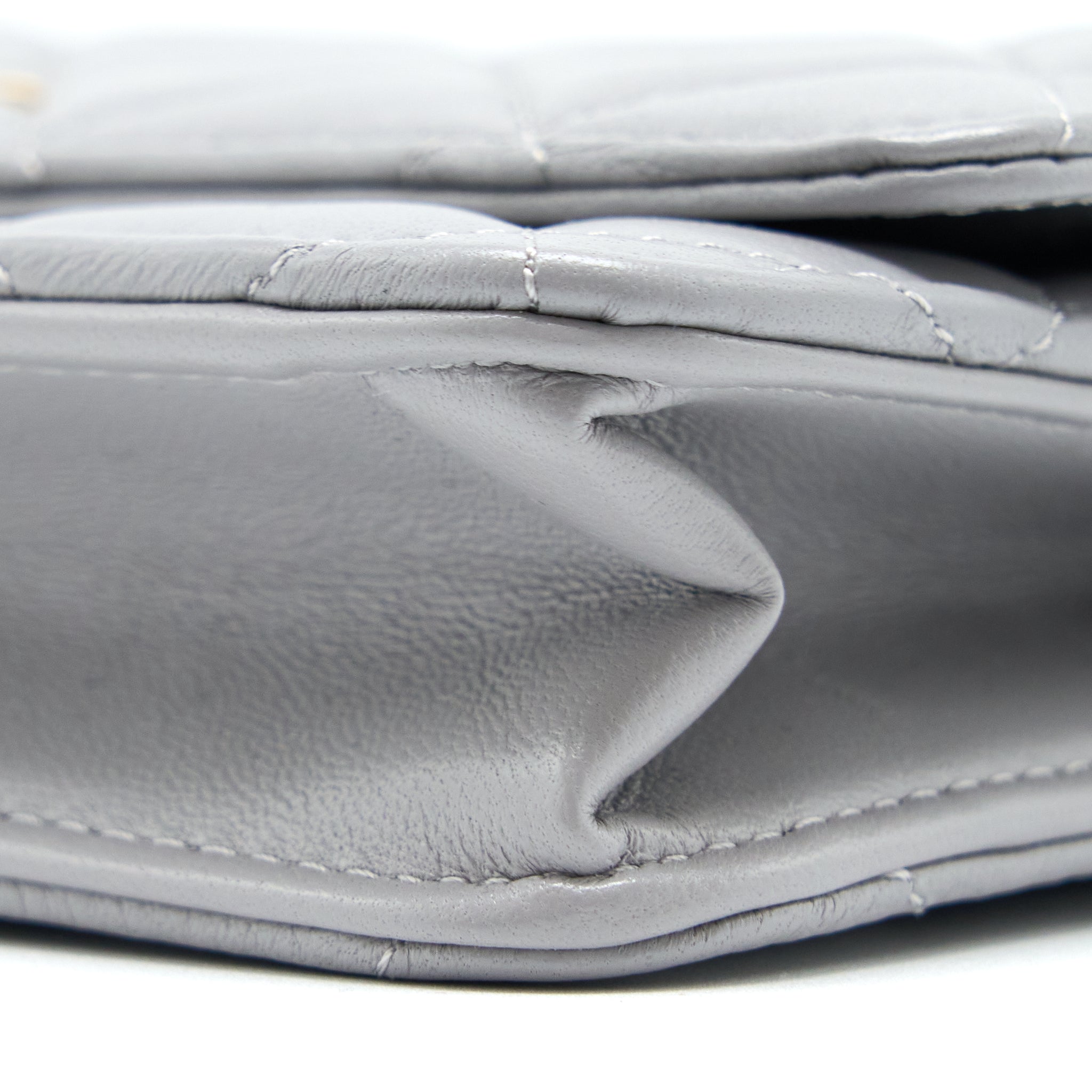 CHANEL PEARL CRUSH WALLET ON CHAIN LAMBSKIN LIGHT GREY GHW (MICROCHIP)