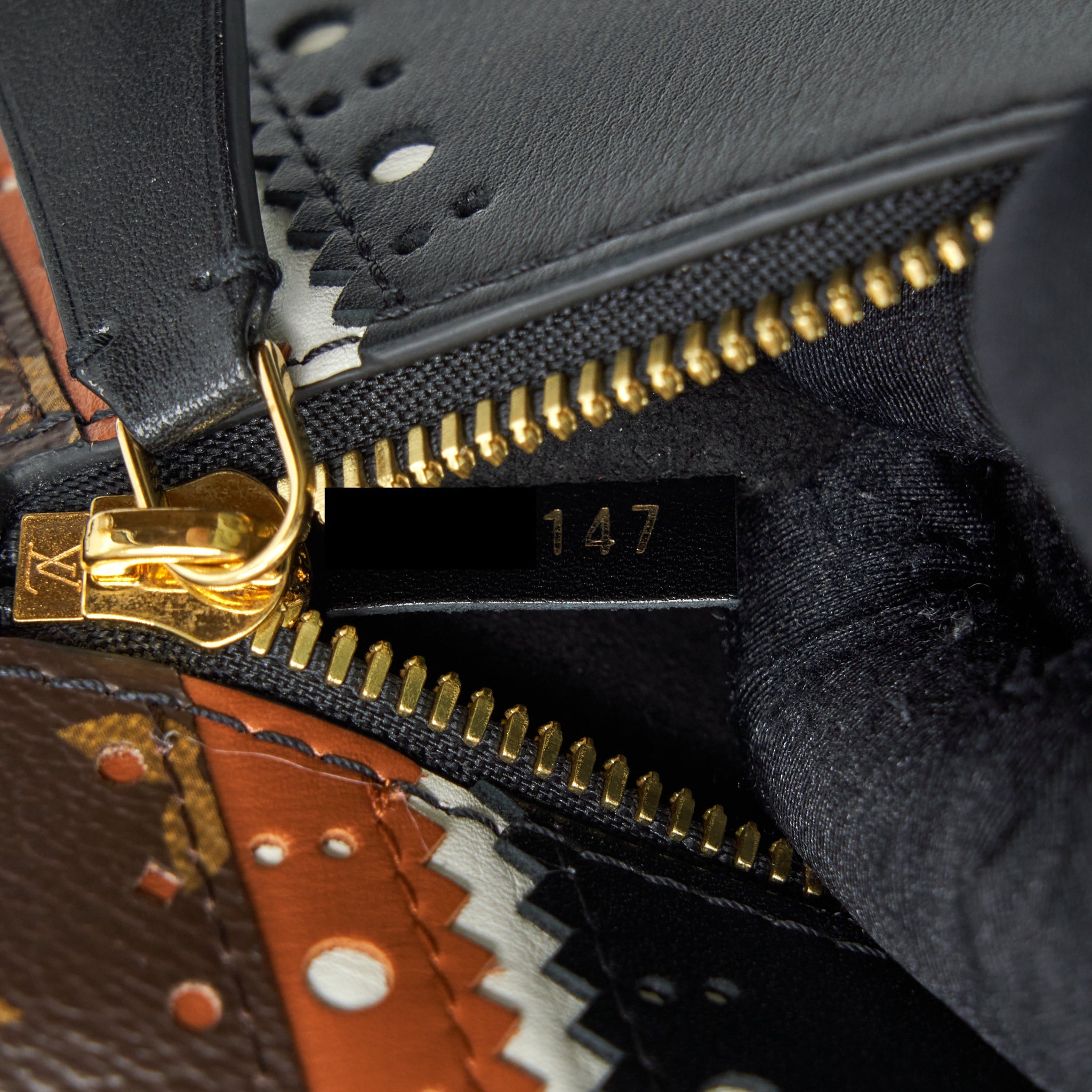 LOUIS VUITTON POCHETTE MÉTIS LIMITED EDITION BROGUE GHW