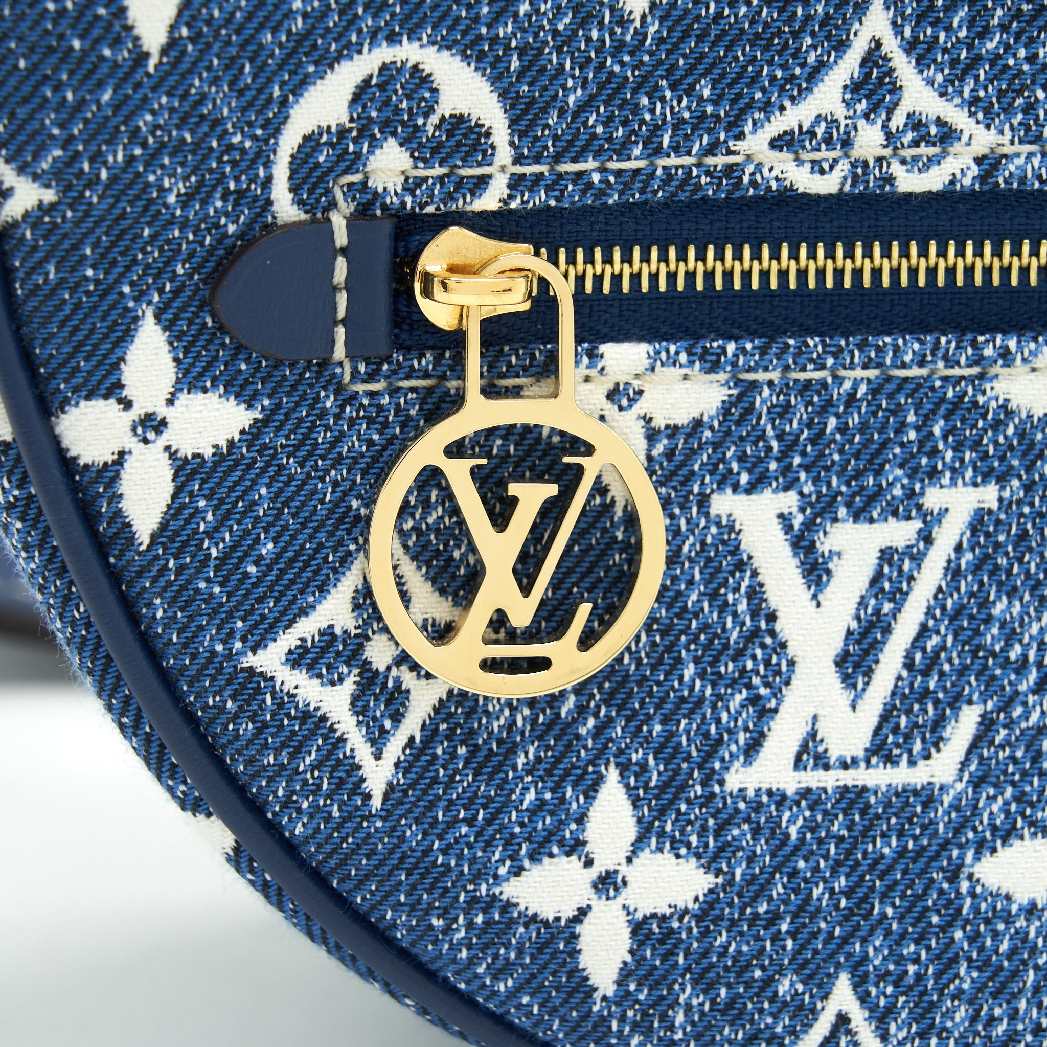 LOUIS VUITTON HALF-MOON LOOP BAGUETTE HANDBAG DENIM BLUE GHW