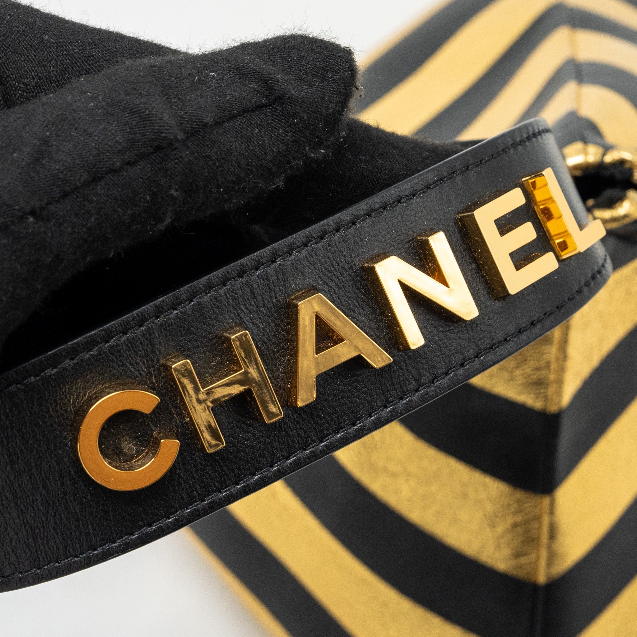 CHANEL 19A CC KHEOPS MISCELLANEOUS PYRAMID CLUTCH LAMBSKIN/METALLIC GOLD/ BLACK GHW