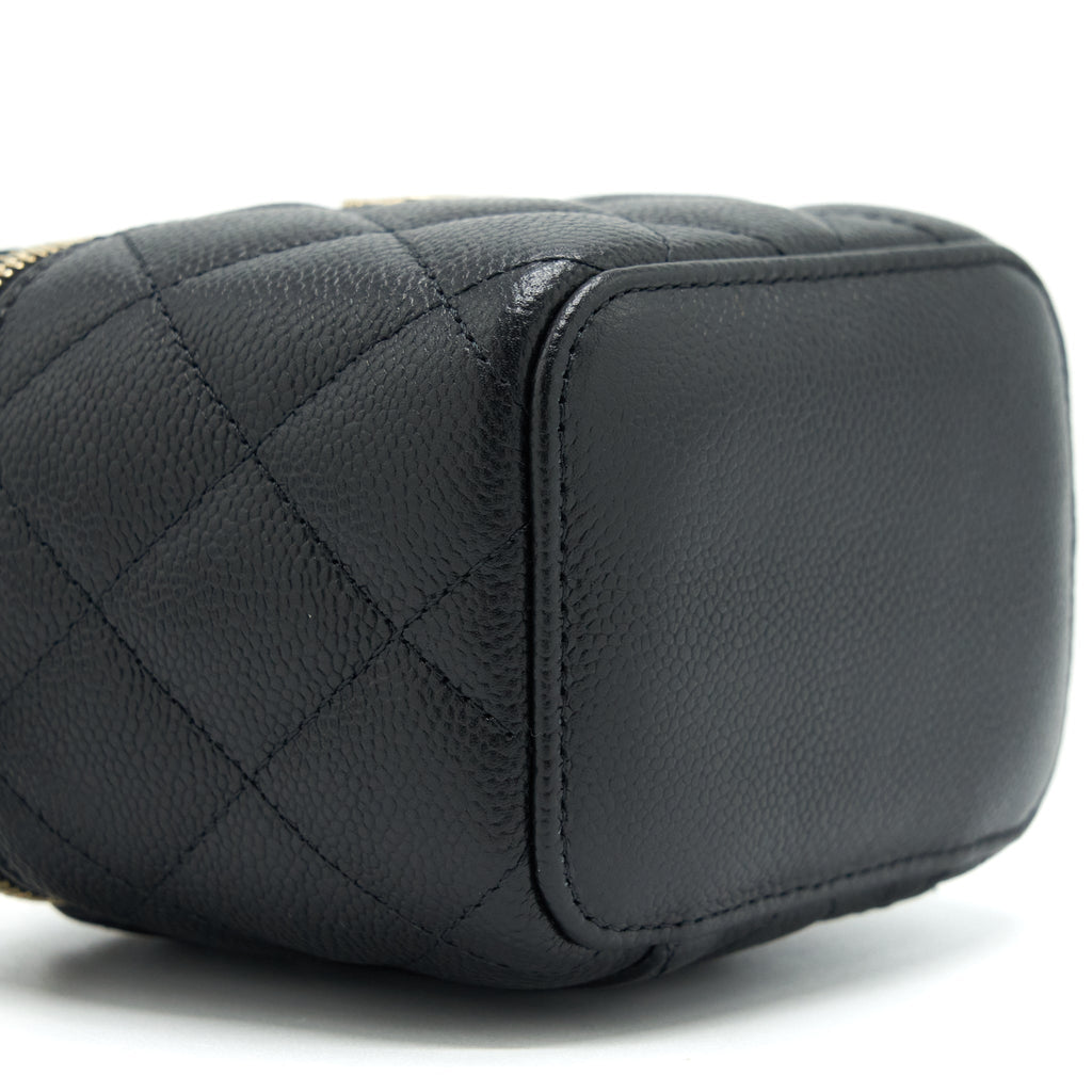 CHANEL MINI VANITY WITH CHAIN CAVIAR BLACK LGHW