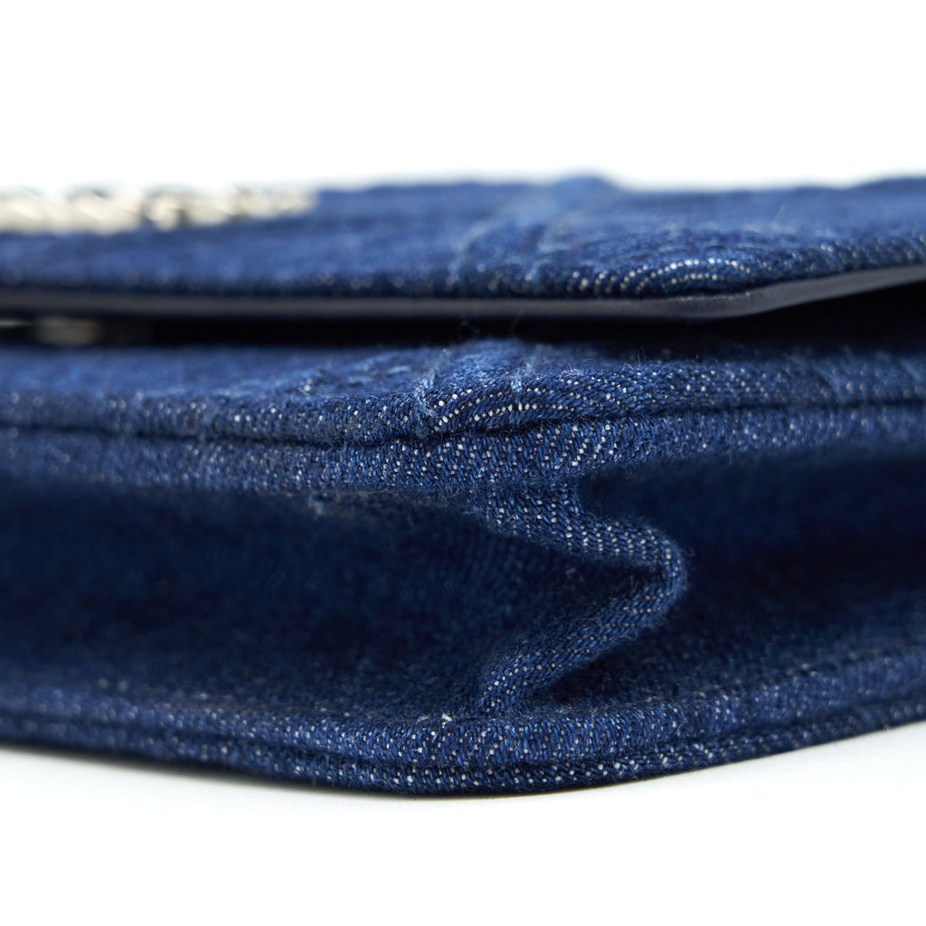 CHANEL 22P DENIM 19 WALLET ON CHAIN MULTICOLOUR HARDWARE(MICROCHIP)