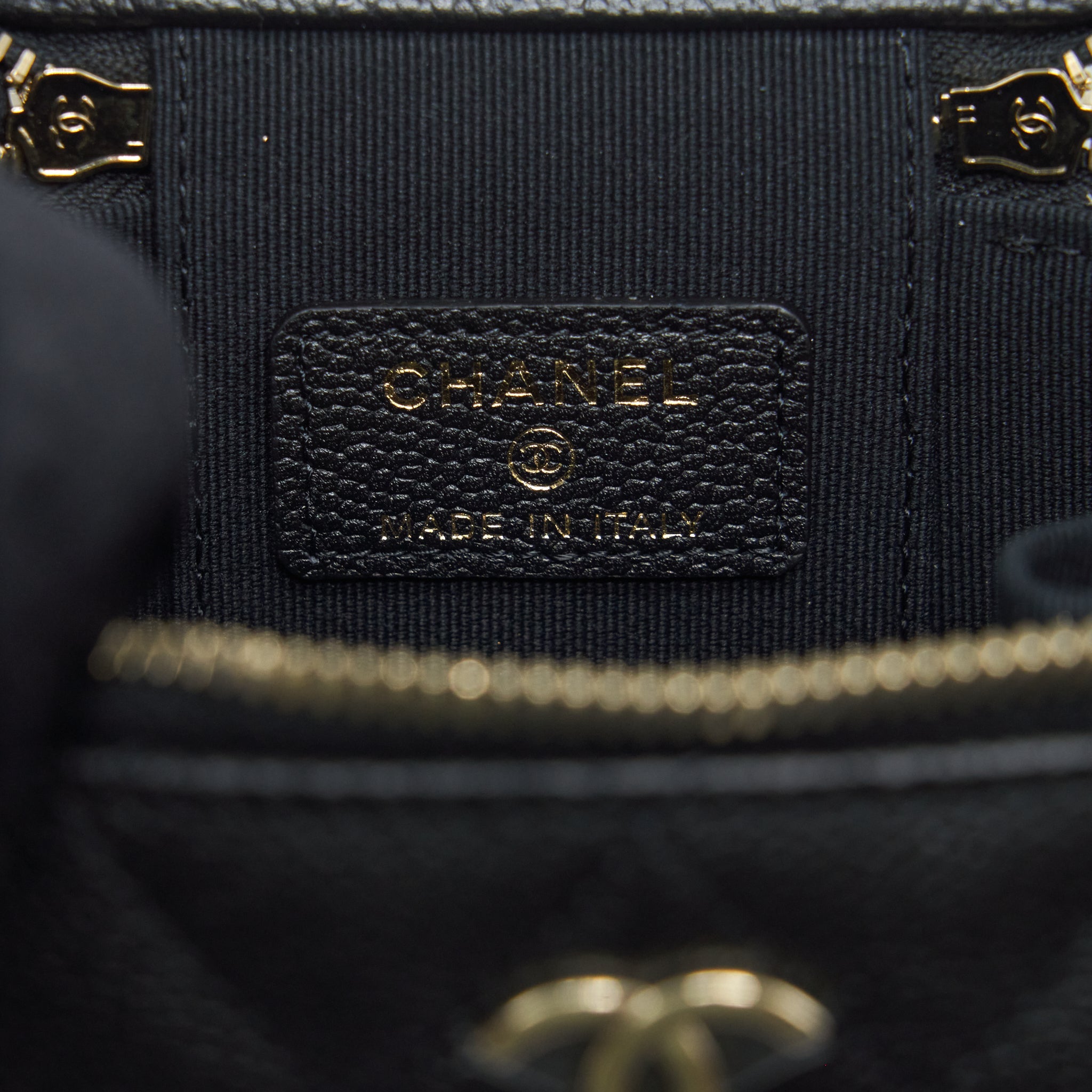 CHANEL MINI VANITY WITH CHAIN CAVIAR BLACK LGHW