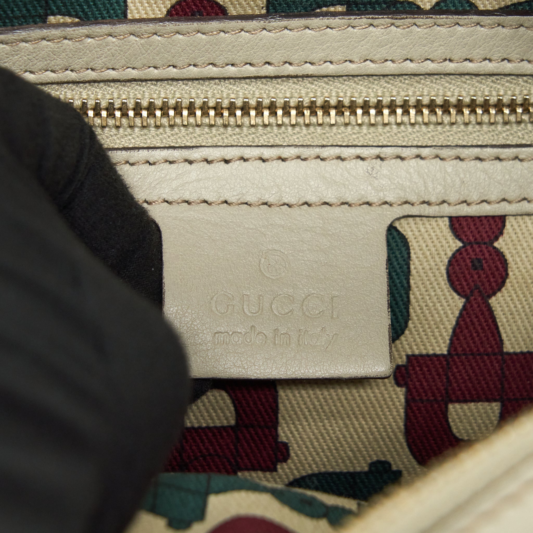 GUCCI GG SUPREME PRINT BAG LIGHT GREY GHW