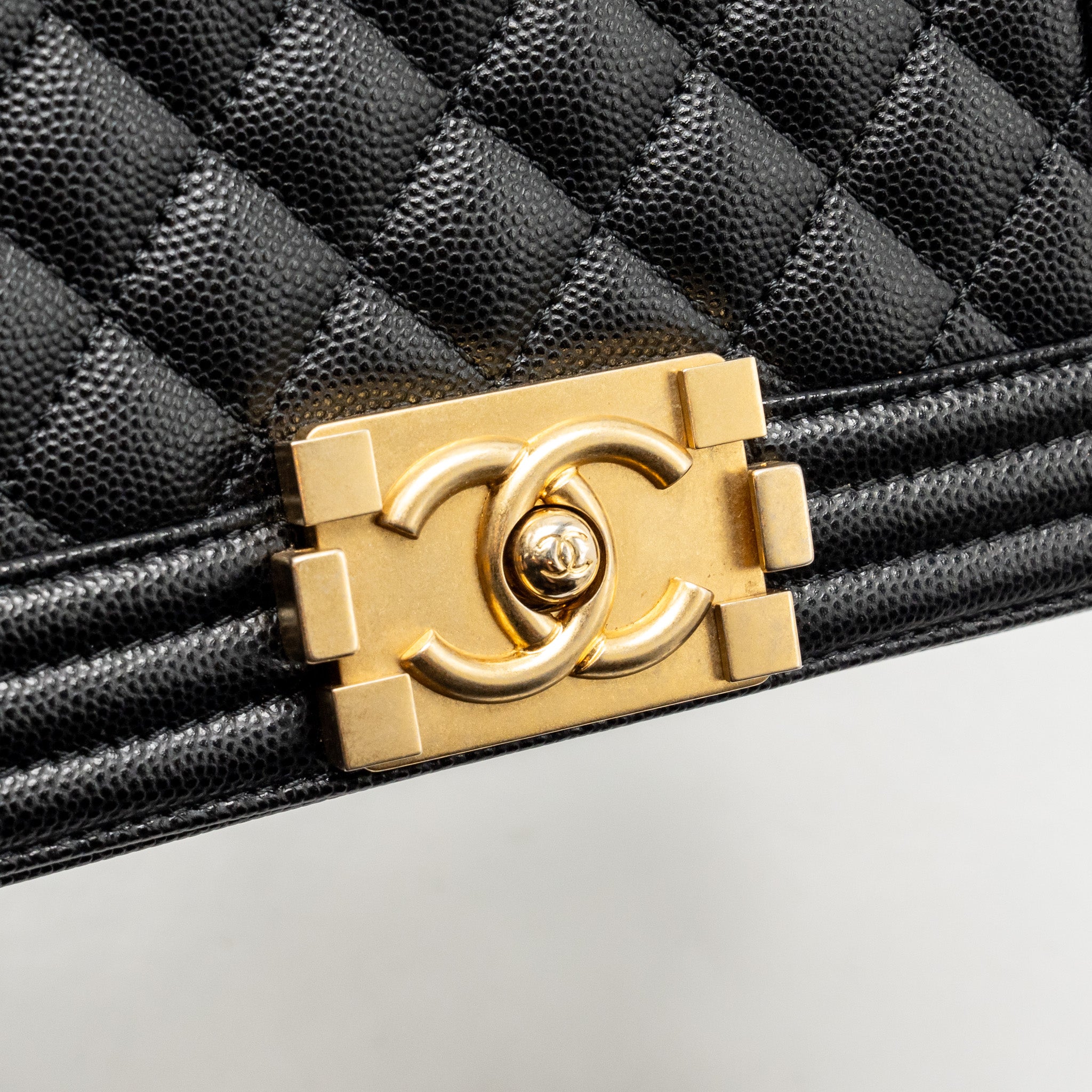 CHANEL SMALL BOY BAG CAVIAR BLACK GHW (MICROCHIP)