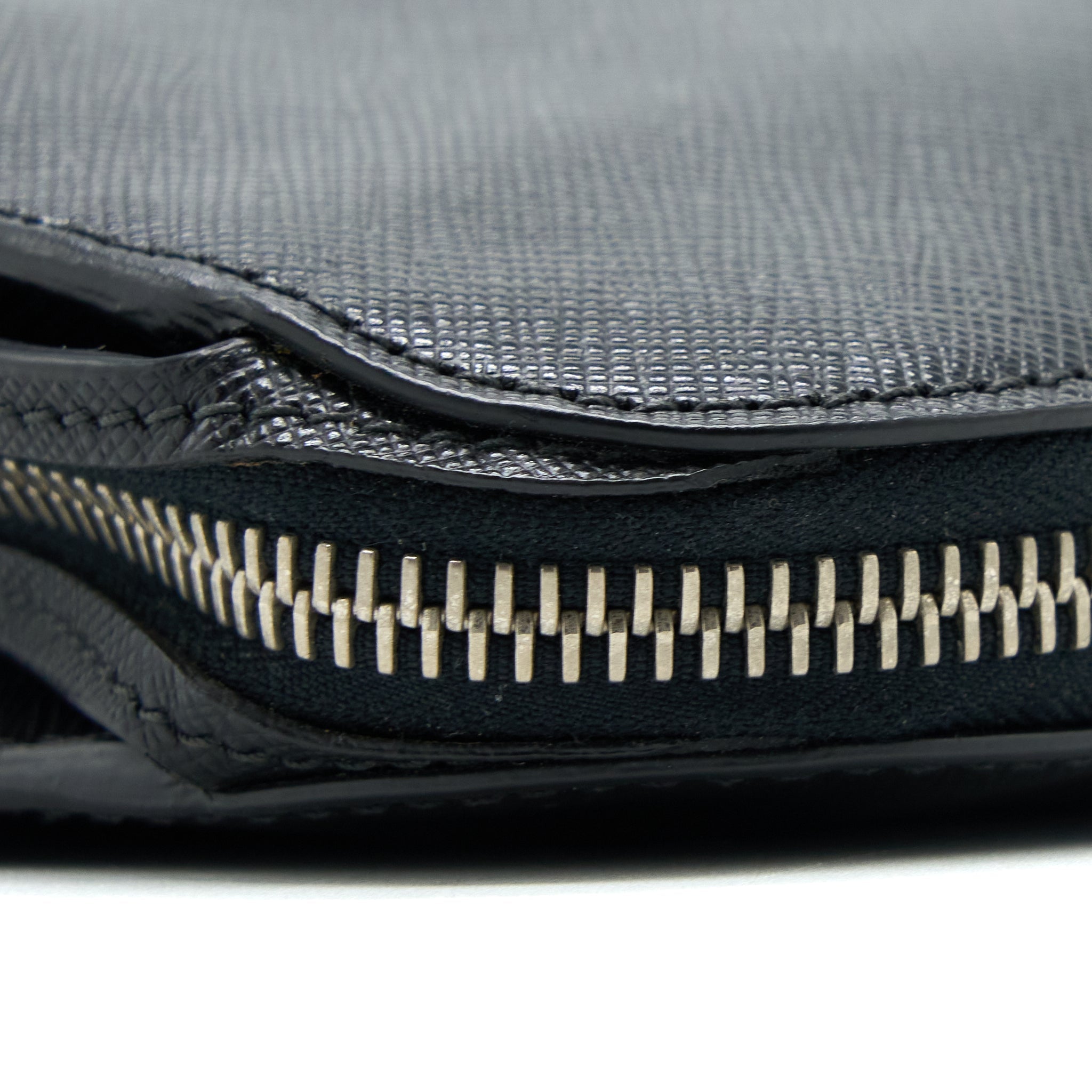 PRADA MEN’S CLUTCH SOFFIANO BLACK SHW