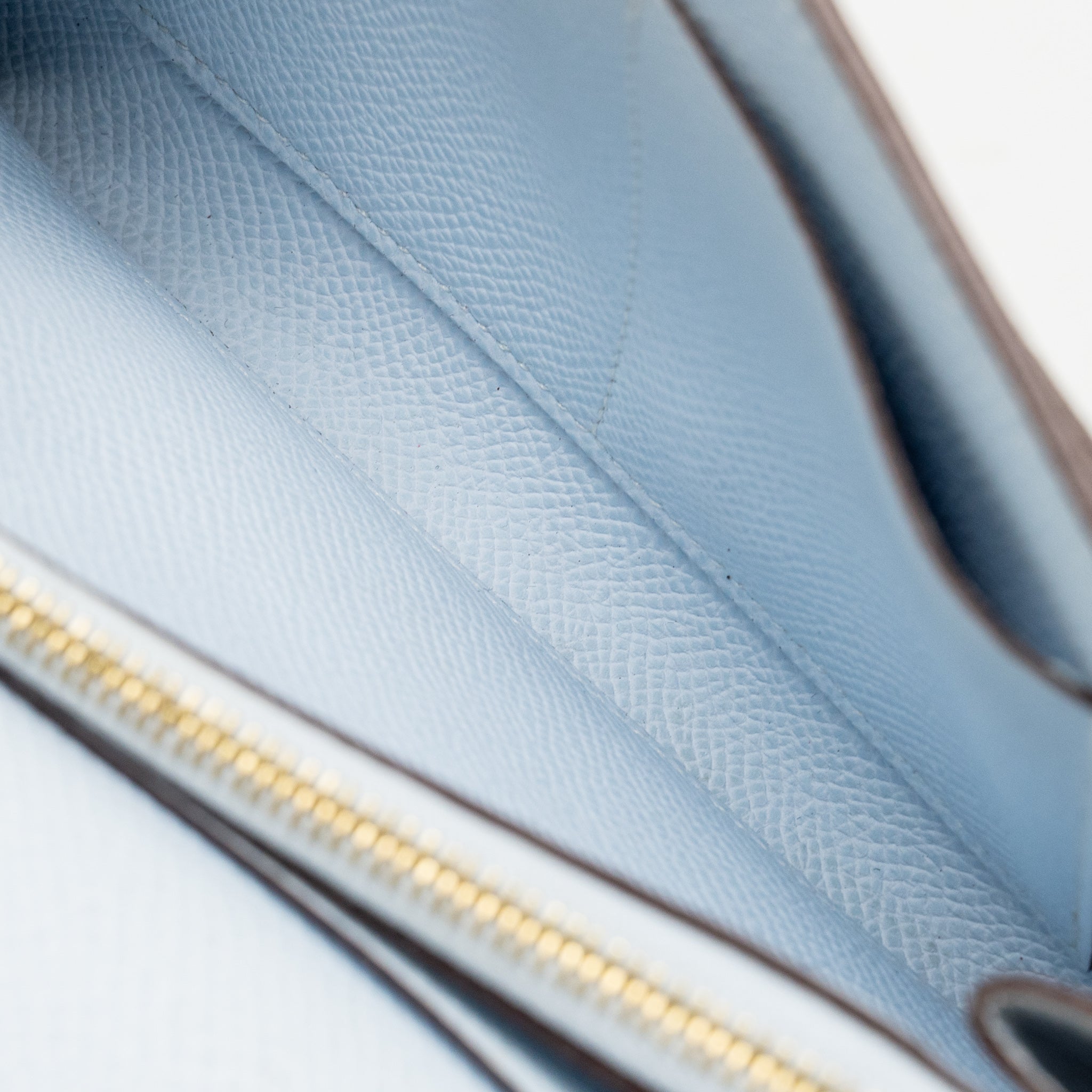 HERMES CLASSIC KELLY TO GO EPSOM BLUE BRUME GHW