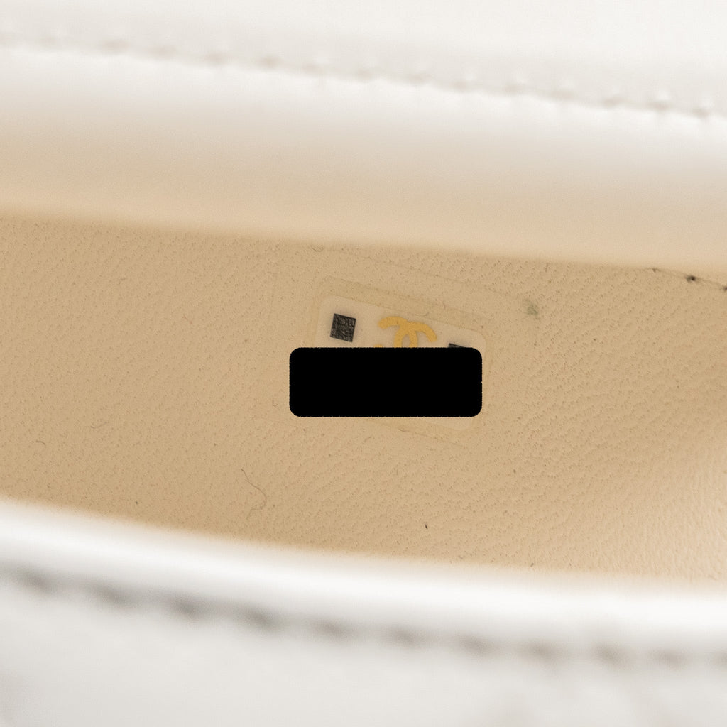 CHANEL TOP HANDLE ROUND VANITY WITH CHAIN LAMBSKIN WHITE GHW (MICROCHIP)