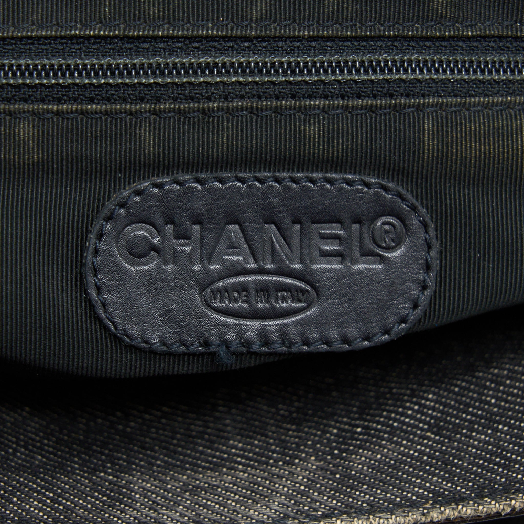 CHANEL VINTAGE DENIM TOTE BAG RUTHENIUM SLIVER HARDWARE