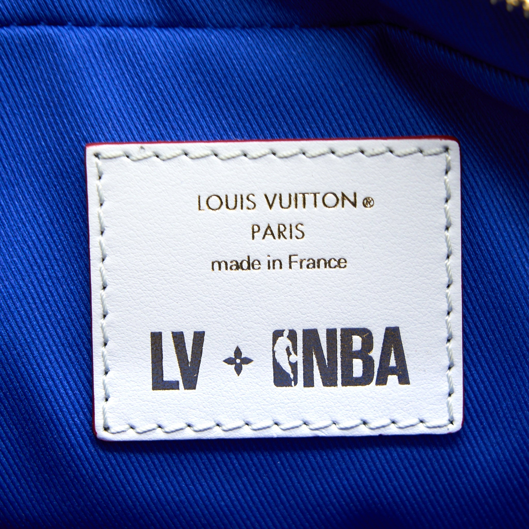 LOUIS VUITTON X NBA NIL MESSENGER MONOGRAM CANVAS GHW