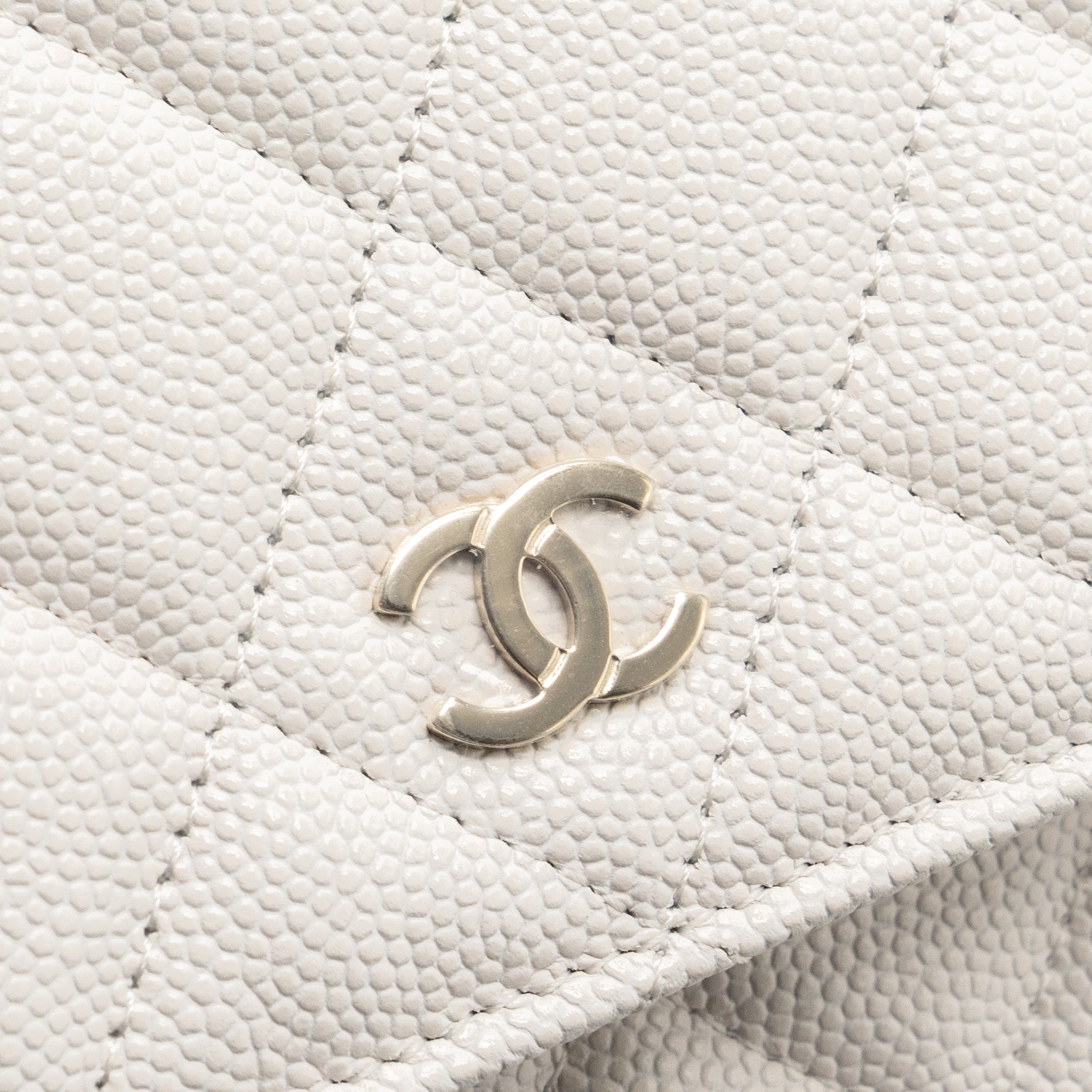 CHANEL CLASSIC WALLET ON CHAIN CAVIAR WHITE LGHW (MICROCHIP)