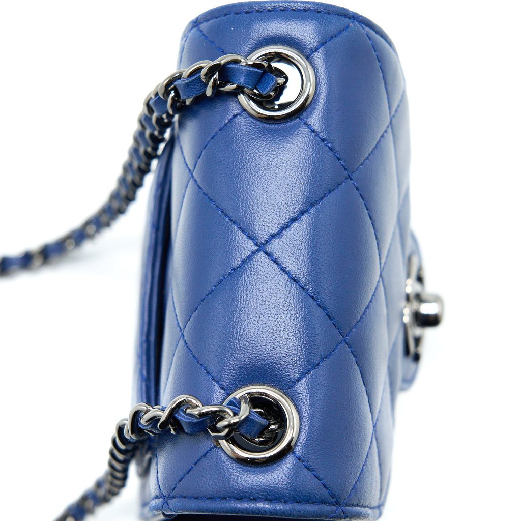 CHANEL FLAP PHONE CASE LAMBSKIN BLUE SHW