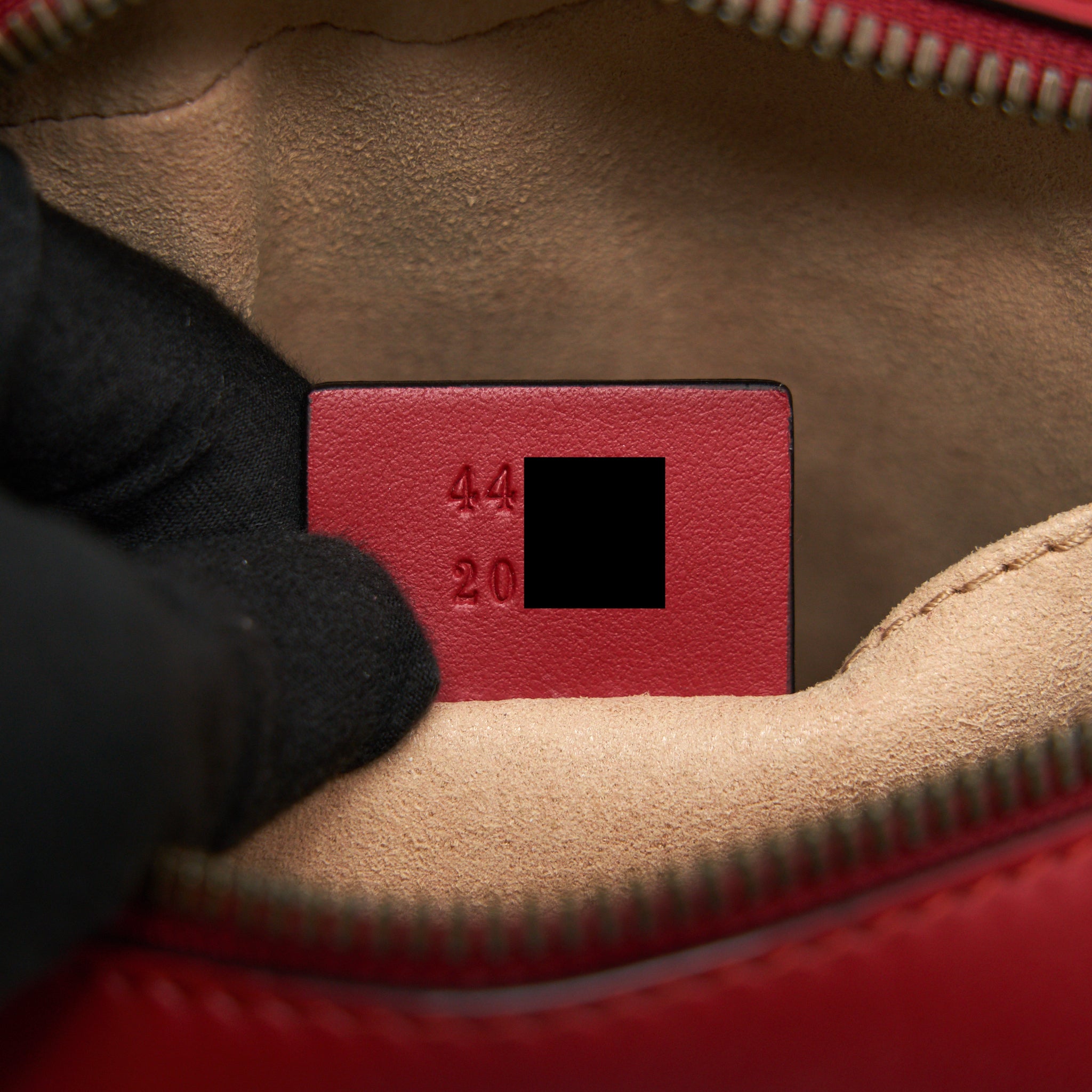 GUCCI MARMONT CAMERA BAG IN RED