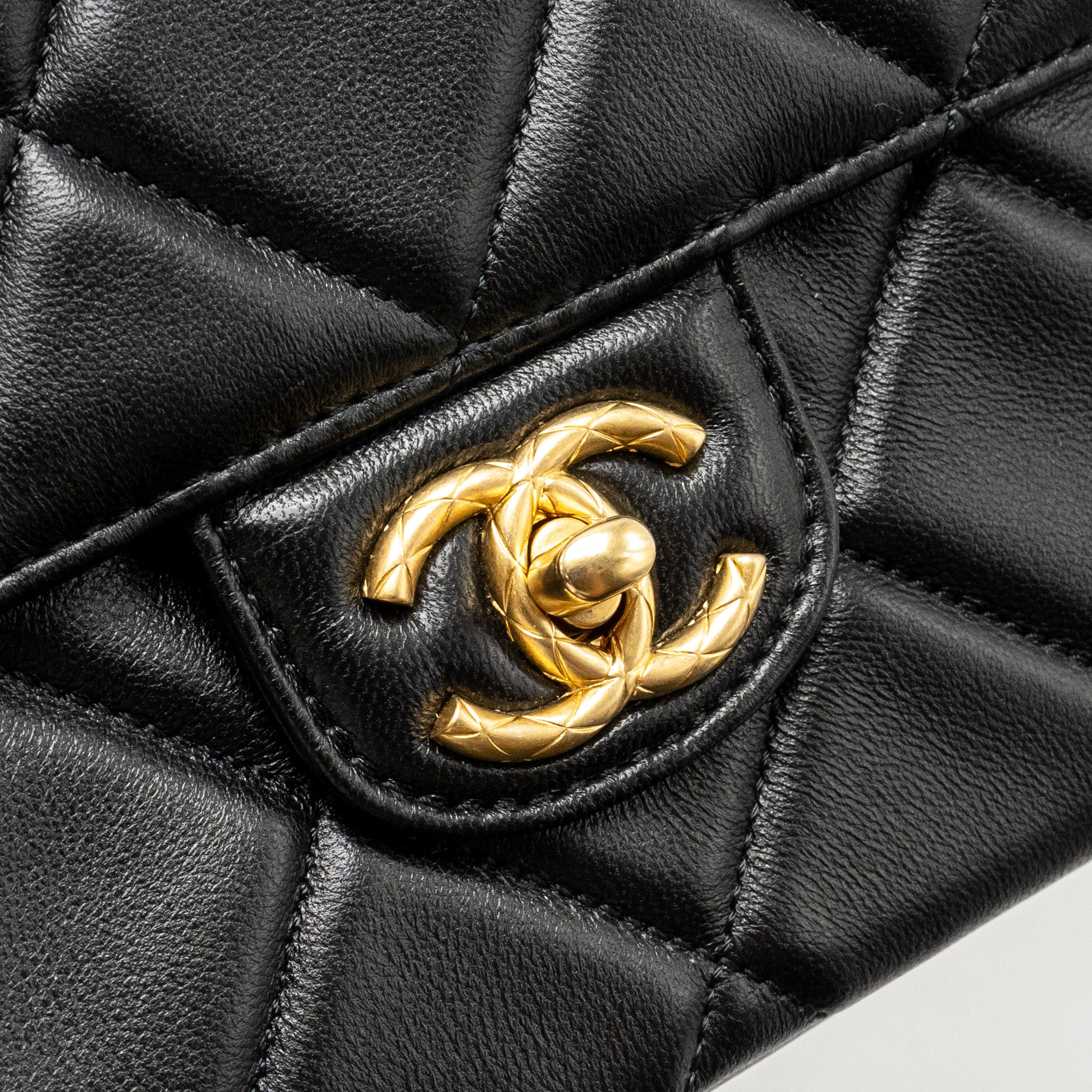 CHANEL QUILTED MINI FLAP BAG WITH DETAILED CHAIN LAMBSKIN BLACK GHW (MICROCHIP)