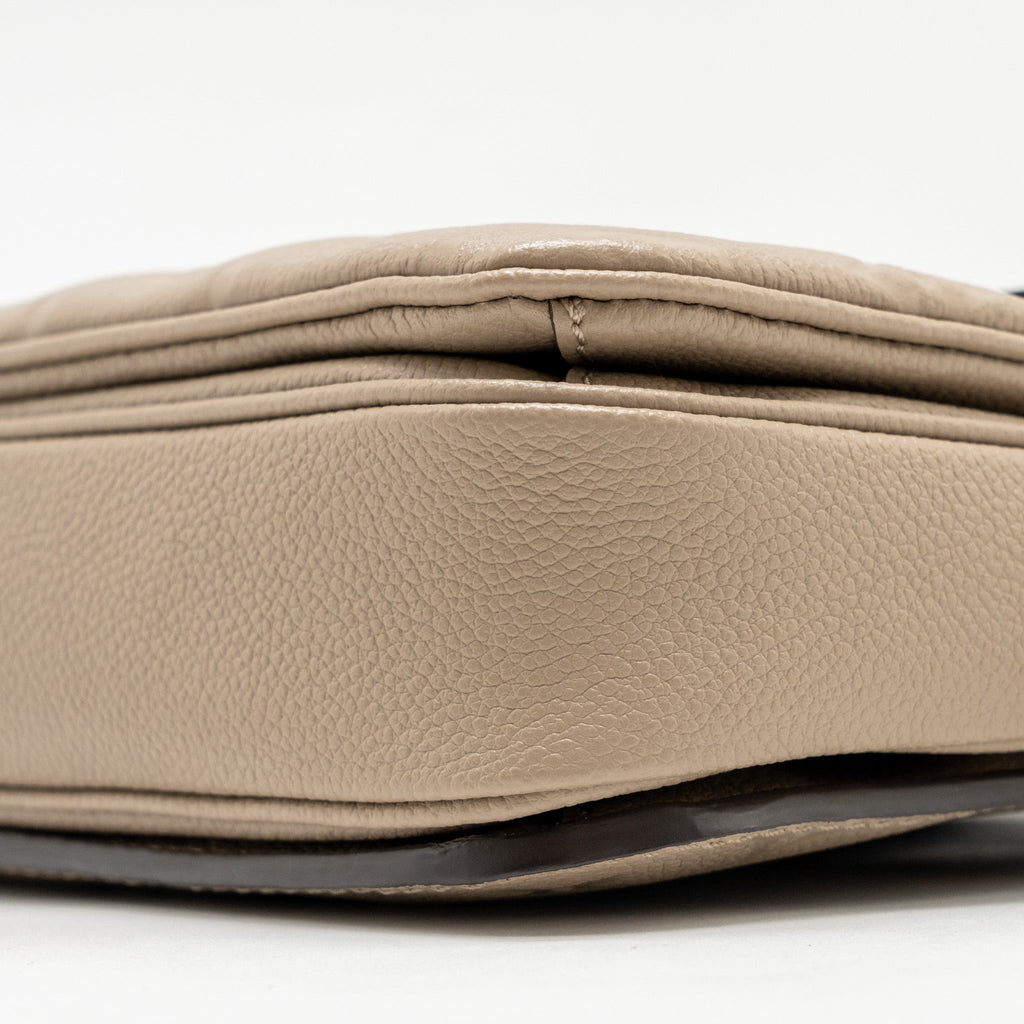 LOUIS VUITTON POCHETTE METIS MONOGRAM EMPREINTE TOURTERELLE GHW