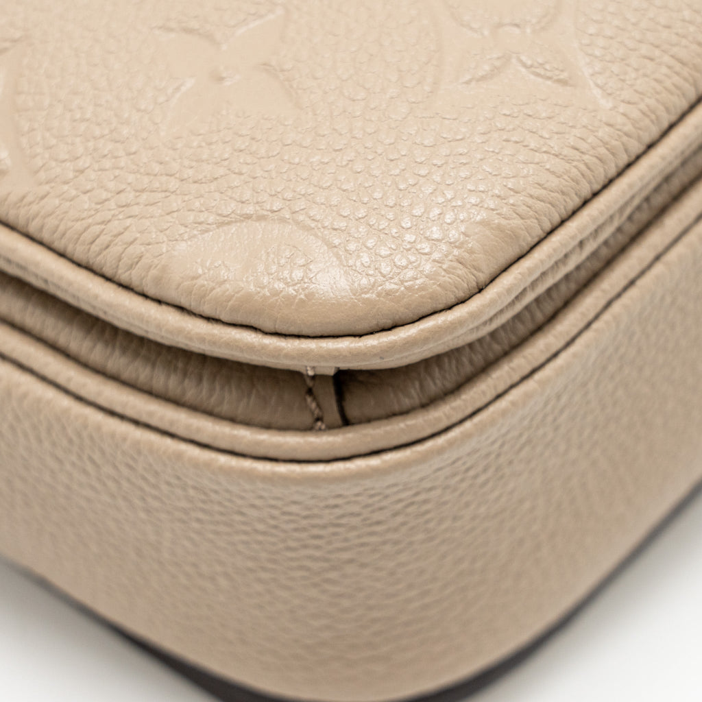 LOUIS VUITTON POCHETTE METIS MONOGRAM EMPREINTE TOURTERELLE GHW
