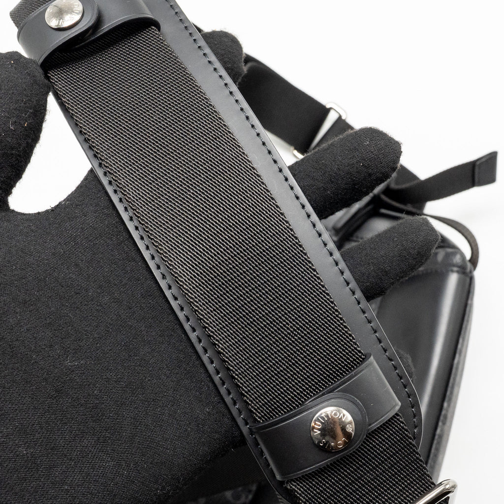 LOUIS VUITTON MESSENGER VOYAGER PM MONOGRAM ECLIPSE BLACK SHW