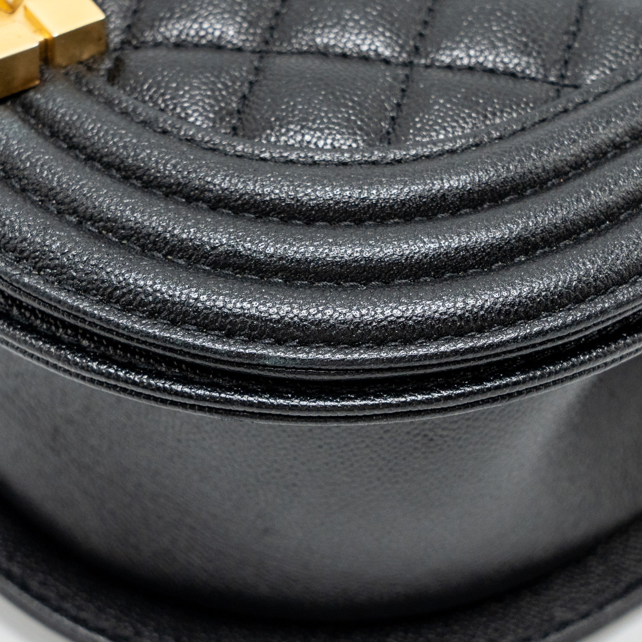 CHANEL 22A ROUND BOY MESSENGER BAG CAVIAR BLACK GHW (MICROCHIP)