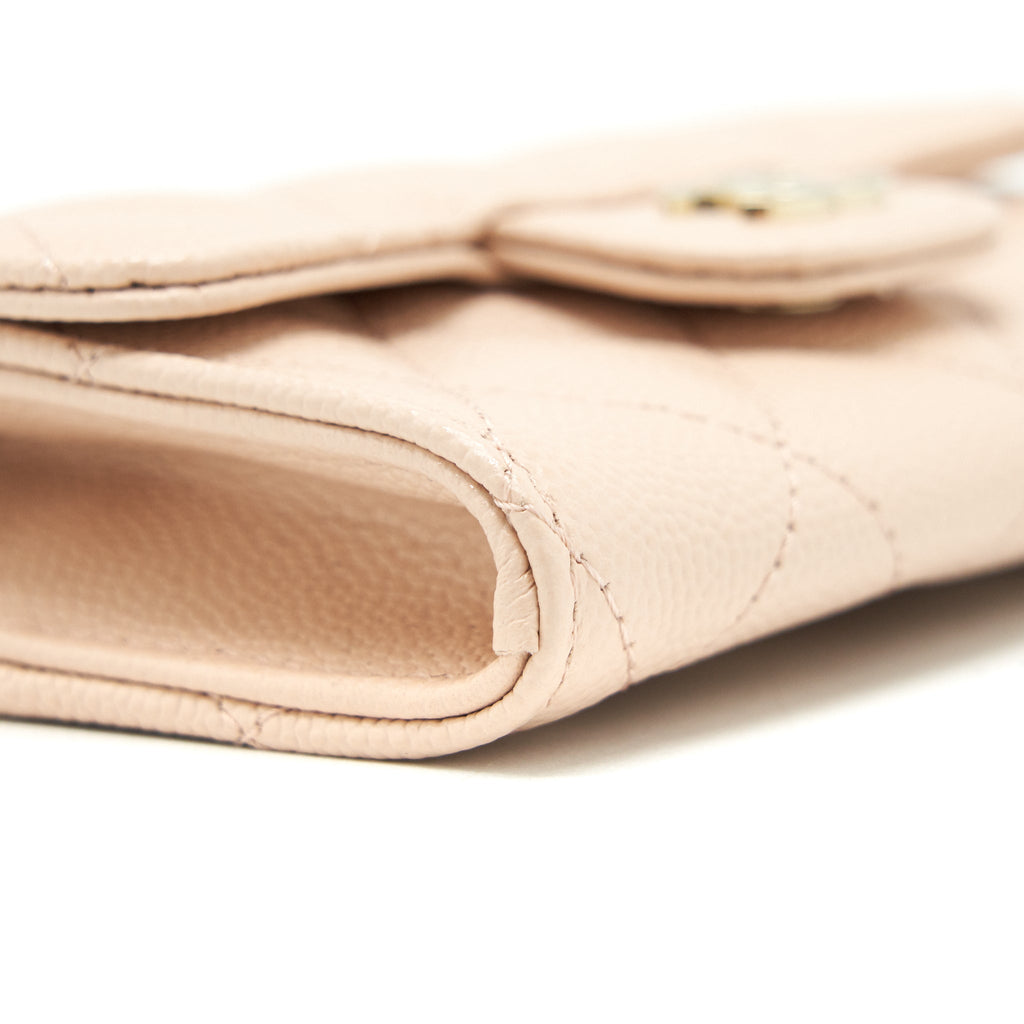 CHANEL 22C FLAP CARDHOLDER CAVIAR LIGHT BEIGE LGHW