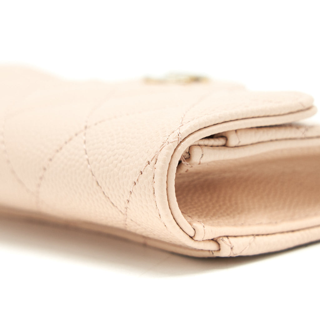 CHANEL 22C FLAP CARDHOLDER CAVIAR LIGHT BEIGE LGHW