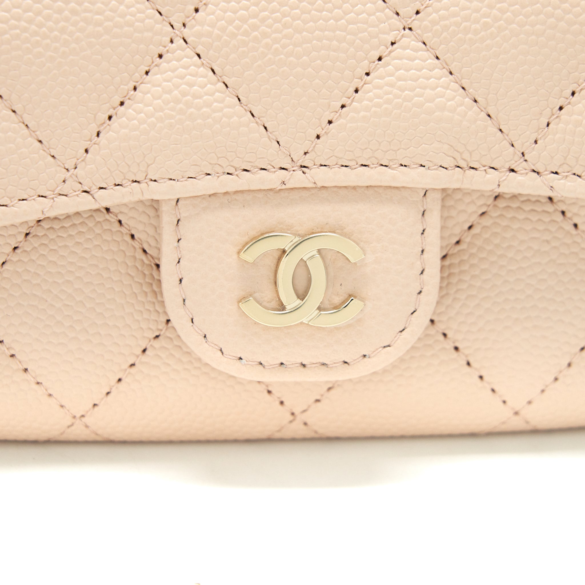 CHANEL 22C FLAP CARDHOLDER CAVIAR LIGHT BEIGE LGHW
