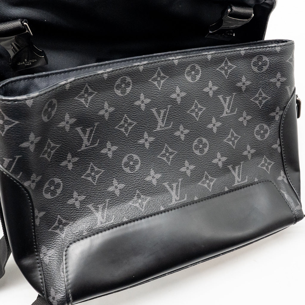 LOUIS VUITTON MESSENGER VOYAGER PM MONOGRAM ECLIPSE BLACK SHW