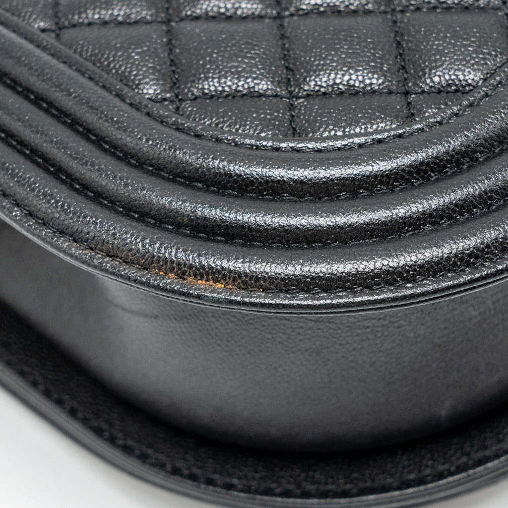 CHANEL 22A ROUND BOY MESSENGER BAG CAVIAR BLACK GHW (MICROCHIP)