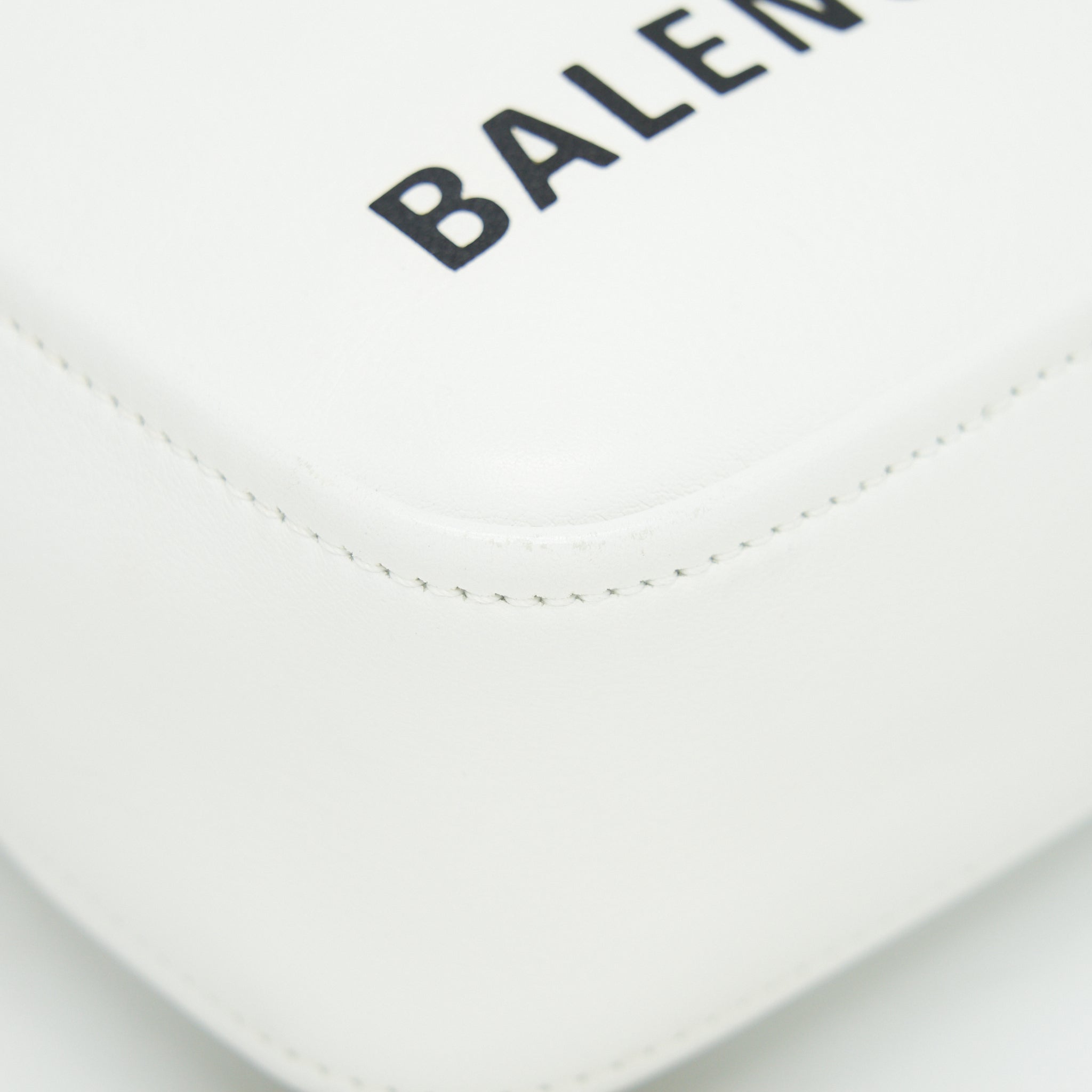 BALENCIAGA TRIANGLE MINI CHAIN CROSSBODY BAG WHITE