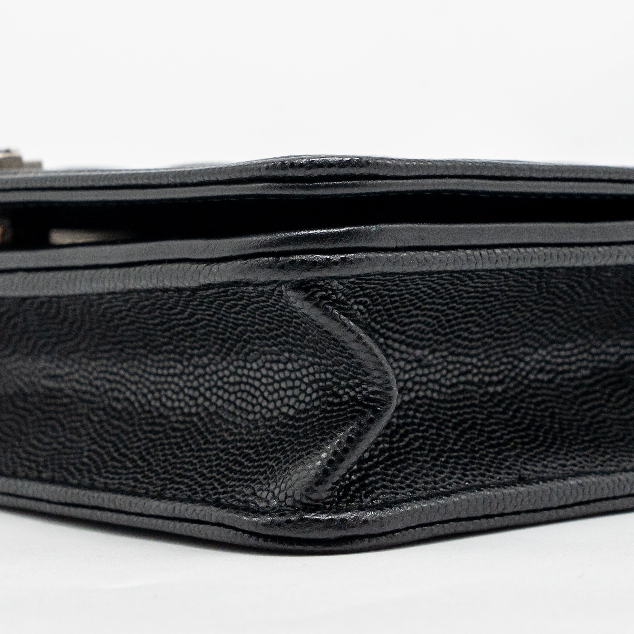 CHANEL BOY WALLET ON CHAIN CAVIAR BLACK RUTHENIUM SHW (MICROCHIP)