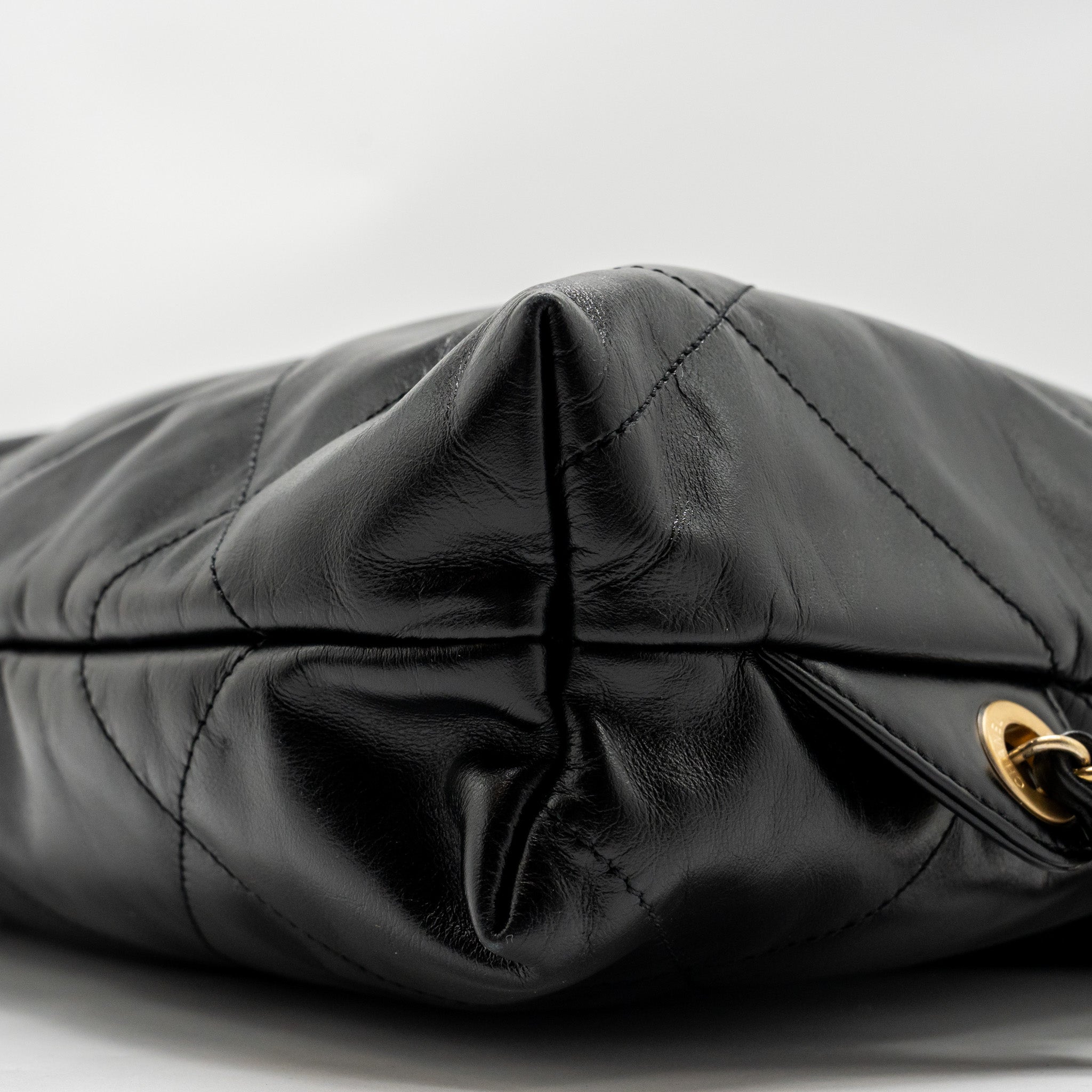 CHANEL LARGE 22 BACKPACK GOLD LETTER LOGO SHINY CALFSKIN BLACK GHW(MICROCHIP)