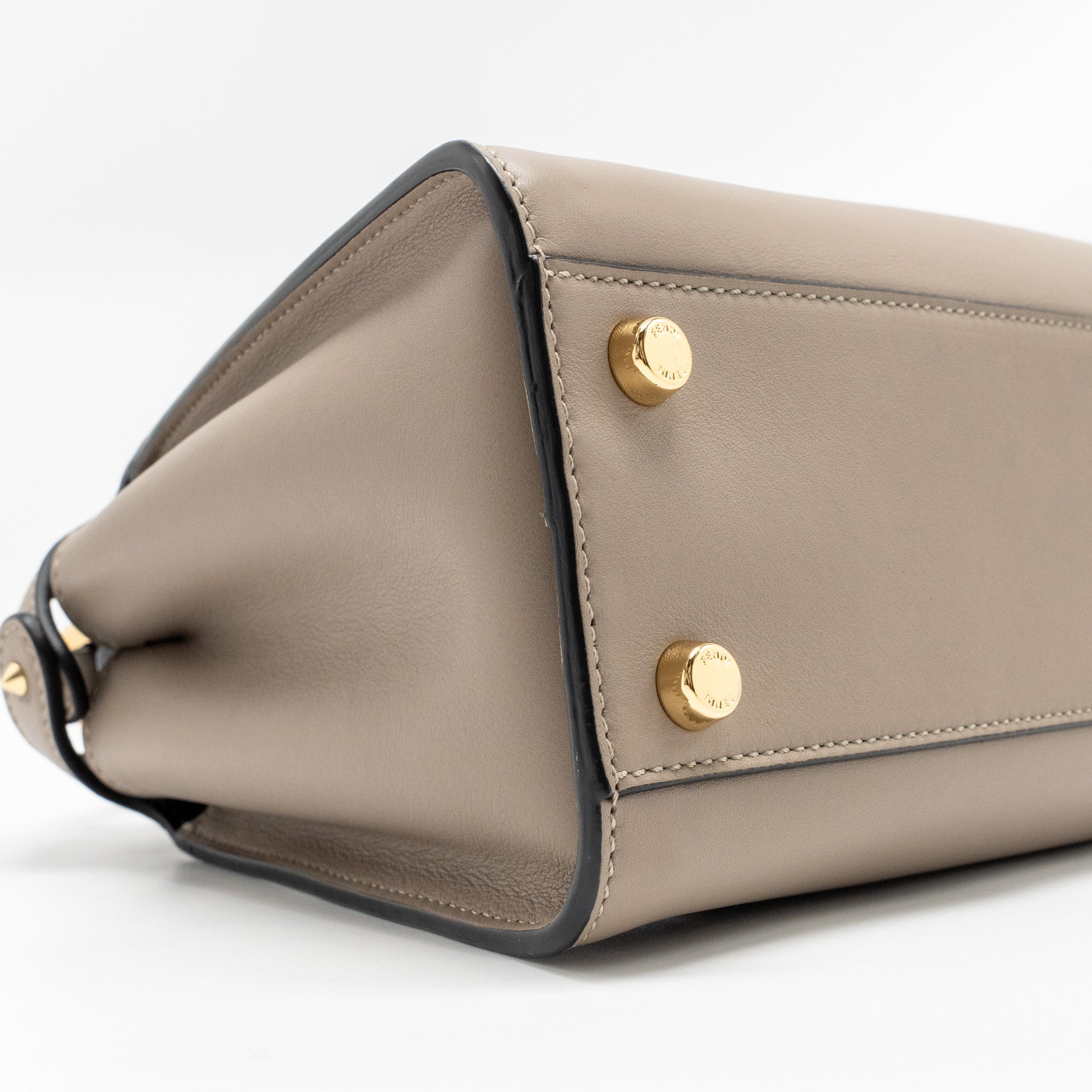 FENDI PEEKABOO ICONIC ESSENTIAL HANDLE BAG CALFSKIN LIGHT GREY GHW